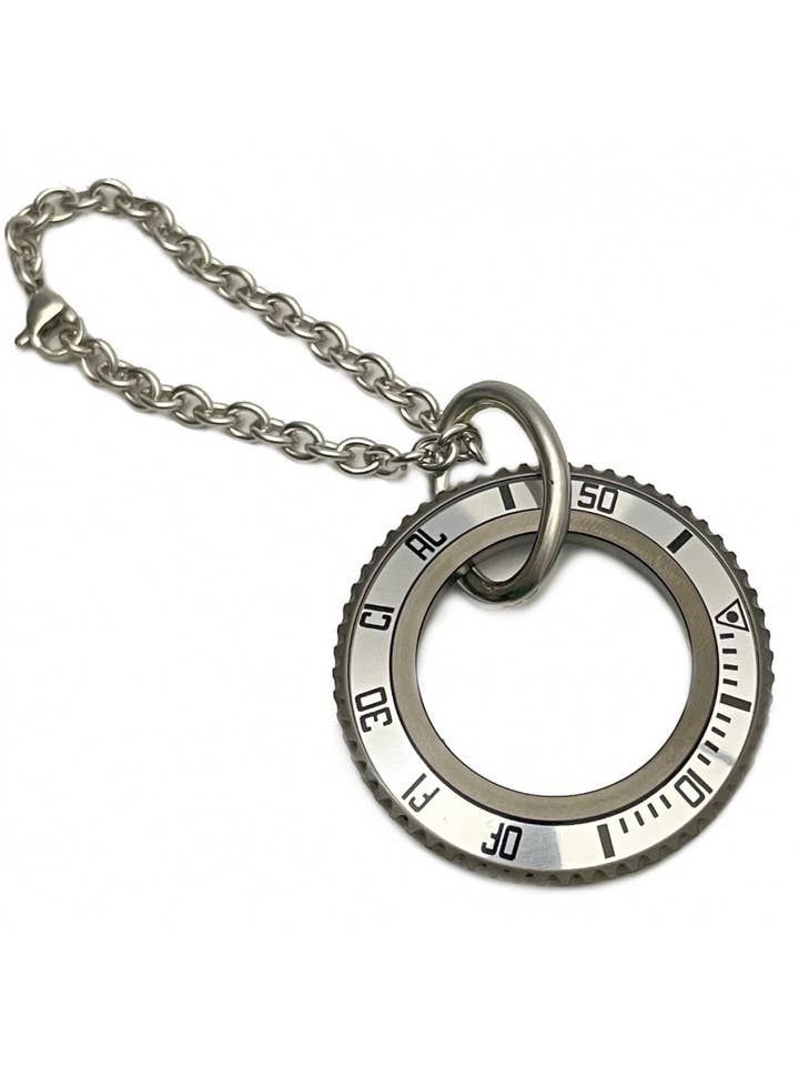 SNELHEIDSMETER OFFICIËLE DLC SLEUTELHANGER KLEUR WIT voor wholesale door Speedometer Official