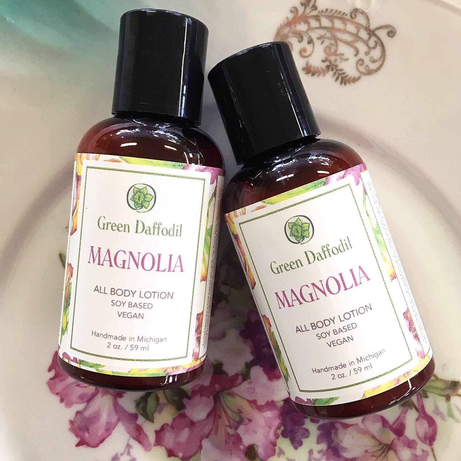 Green Daffodil Bath & Body - Wholesale Hand & Body Lotion - Magnolia Mini Soy Lotion Bottle - Spring Floral1