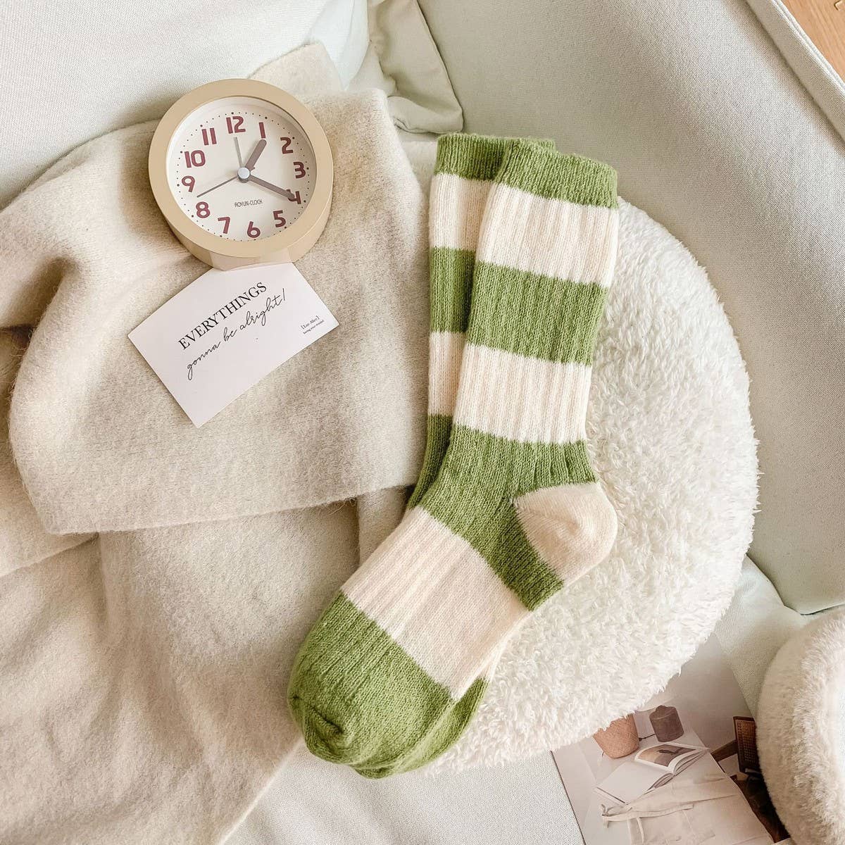 ACCITY - Wholesale Socks - Women's - AUTUMN AND WINTER WARM STRIPED MID-CALF SOCKS_CWMS10653