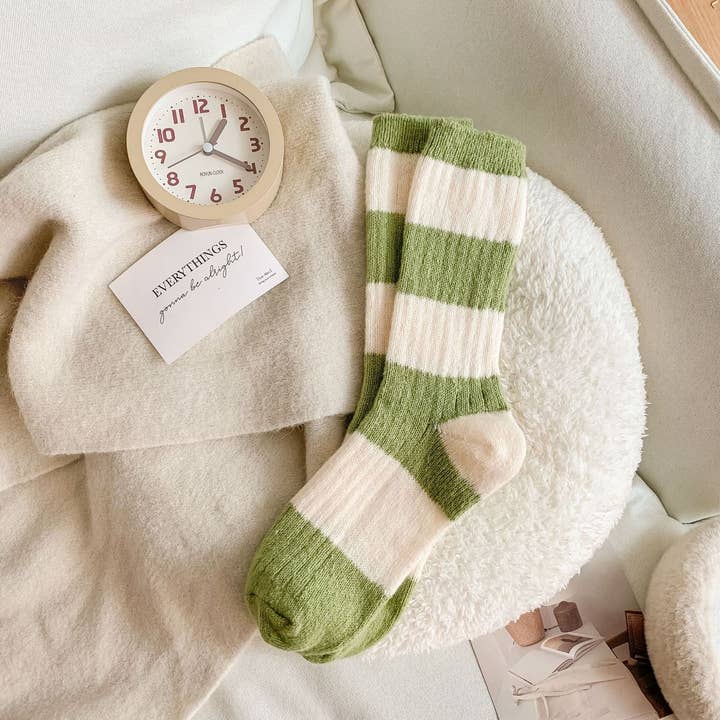 ACCITY - Wholesale Socks - Women's - AUTUMN AND WINTER WARM STRIPED MID-CALF SOCKS_CWMS10653