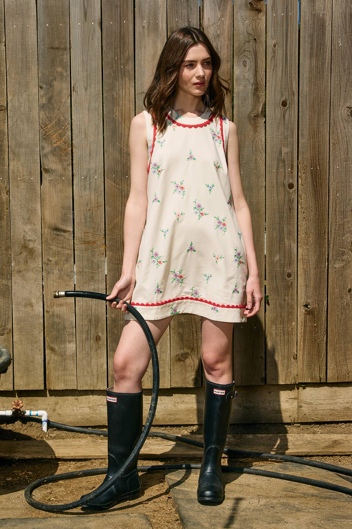 CRÈME PROFONDE Robe droite brodée - RD1186 en vente sur Faire5