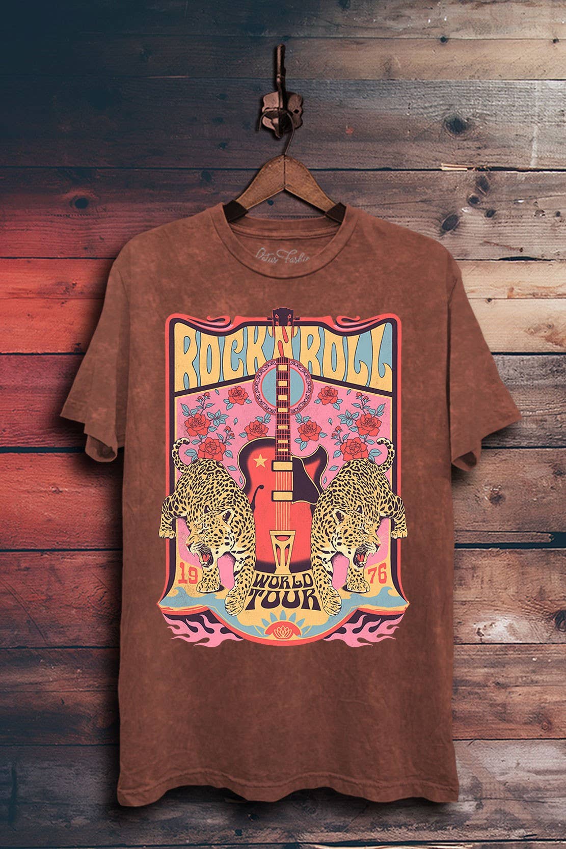 Lotus Fashion Collection – wholesale Screen printed t-shirt – Women′s – Rock Roll World Tour Leopard Graphic Top4