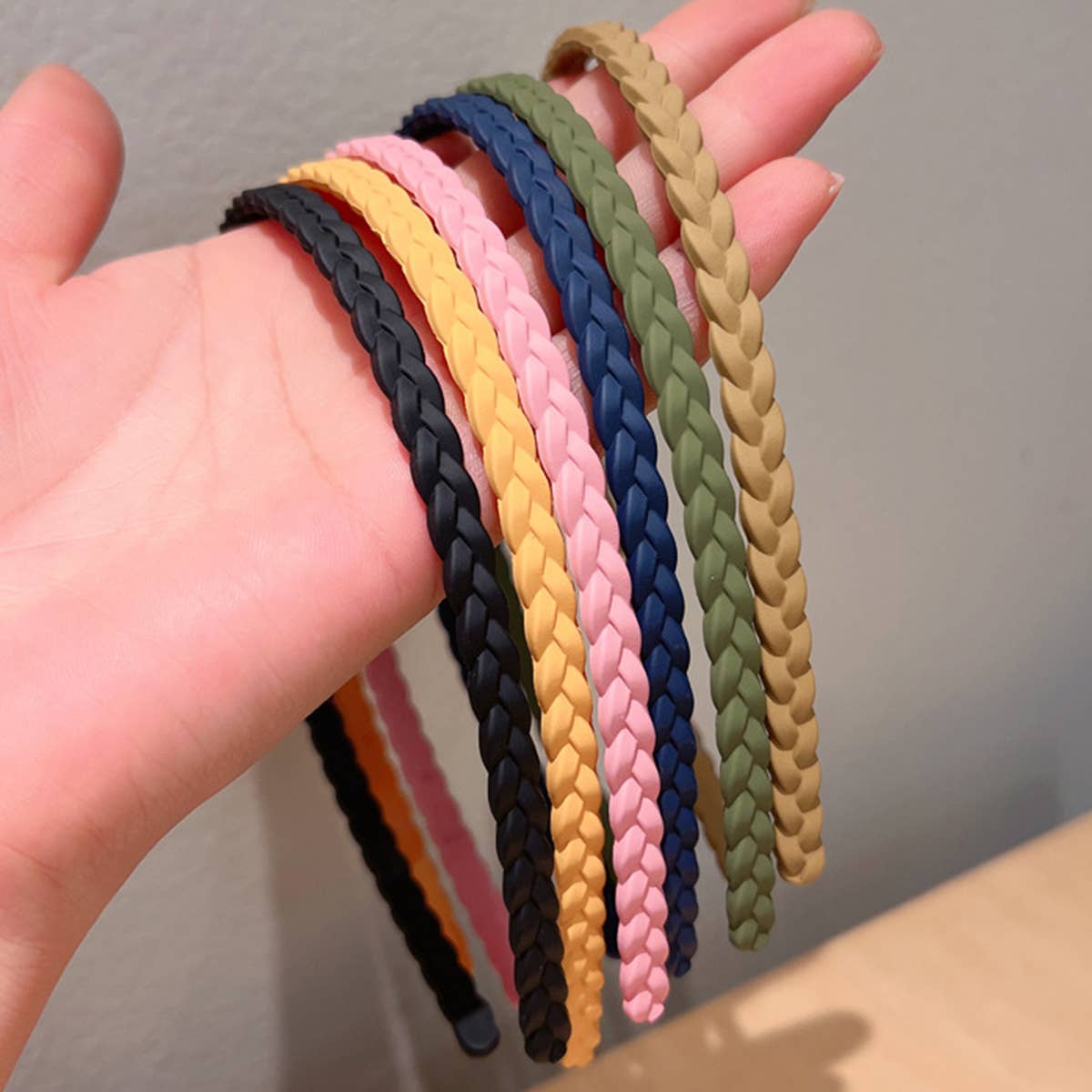 ACCITY - Wholesale Fashion Headband - Women's - BRAIDED DESIGN HEADBAND_CWAHA021612