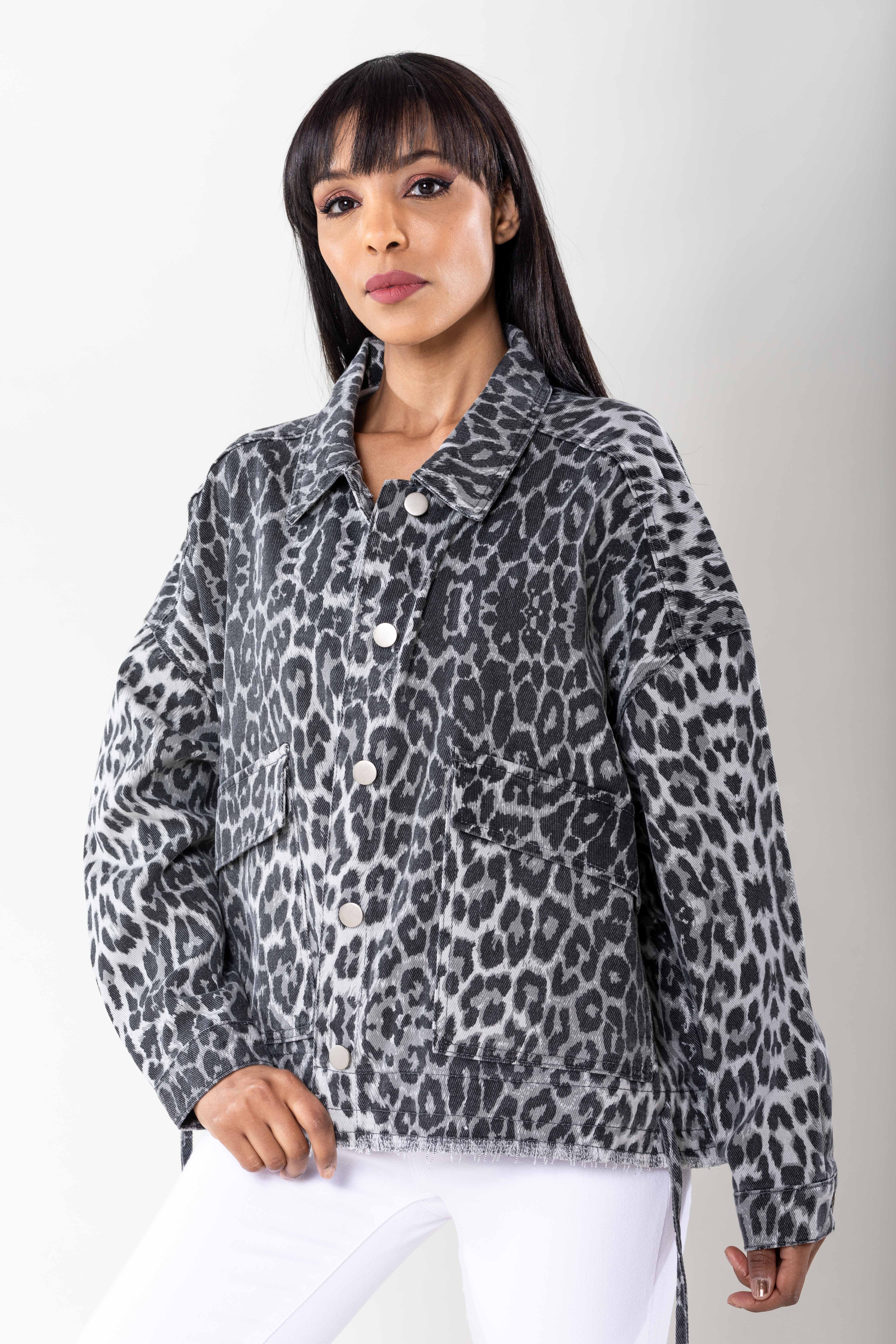 Nina Carter – Casaco de ganga - Mulher por atacado – Casaco de ganga oversized Nina Carter bolsos grandes S5623