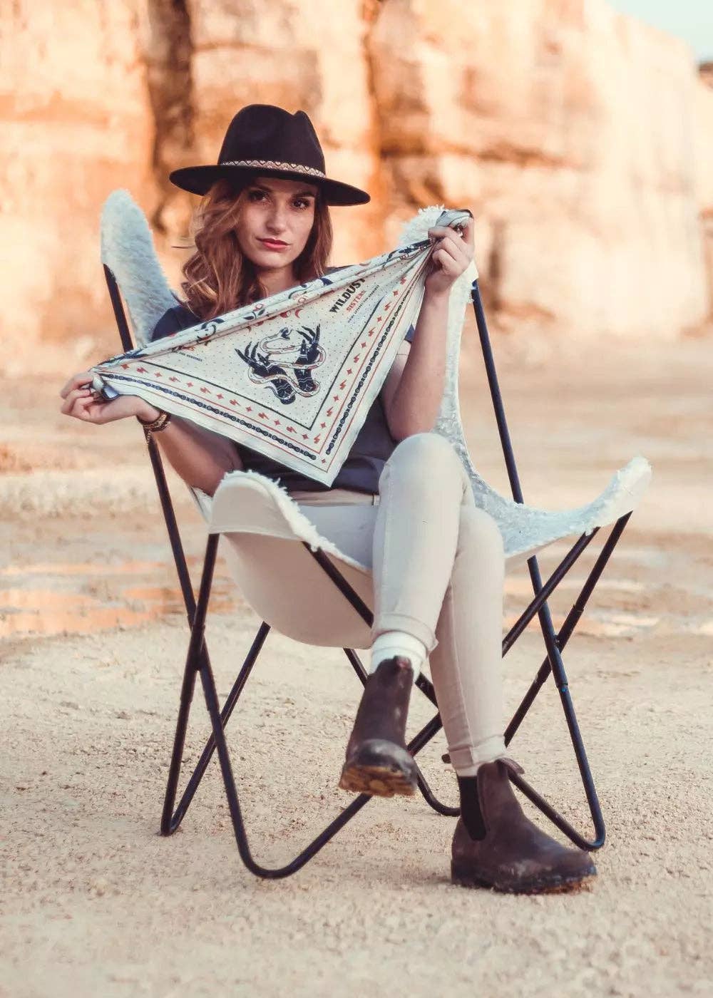 WILDUST – Großhandel Schal – Damen – MOTORRAD-SCHAL - BORN WILD3