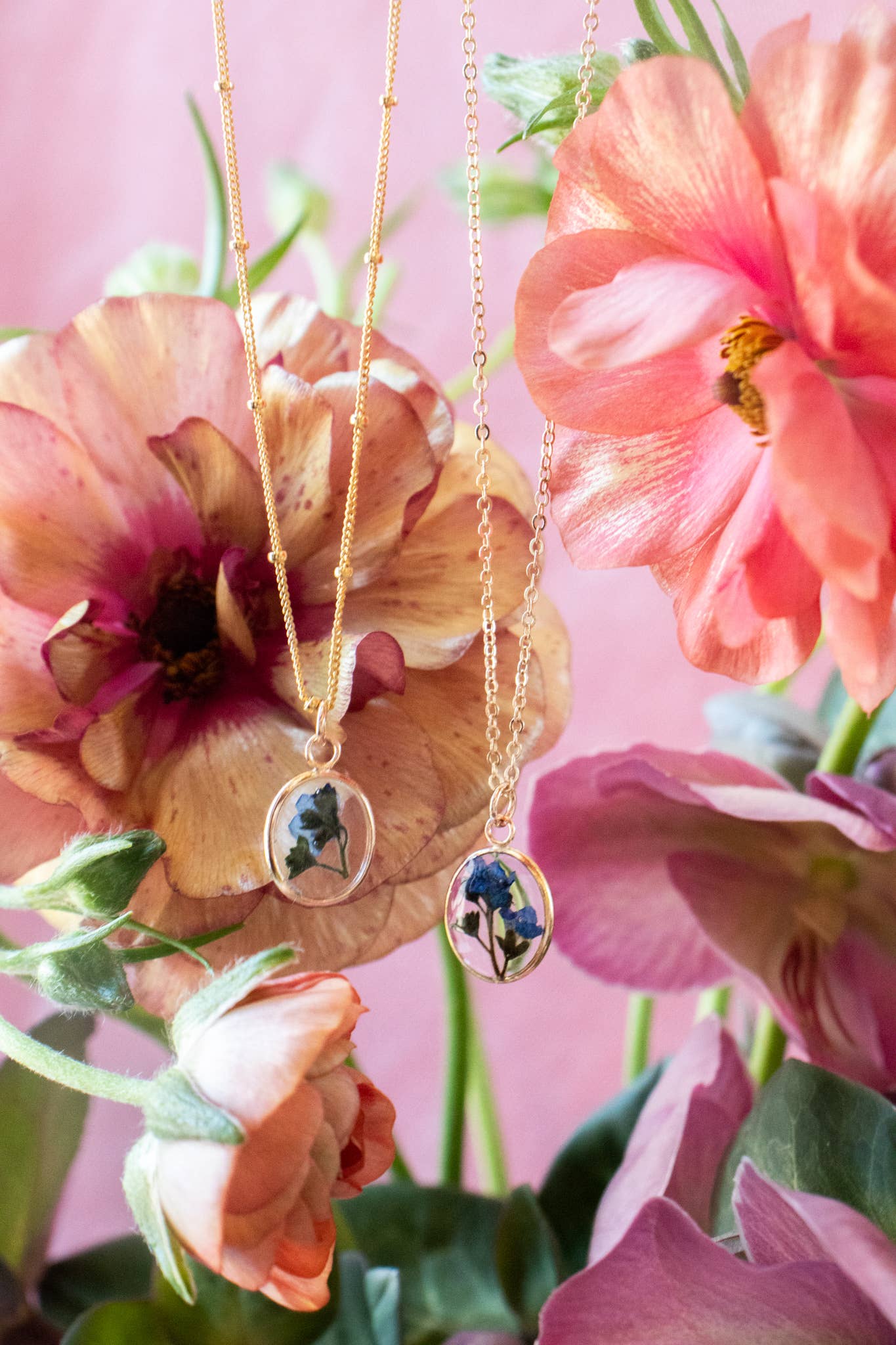 Emery and Opal - Vendita all'ingrosso Collana con ciondolo/pendaglio - Collana piccola Forget Me Not3