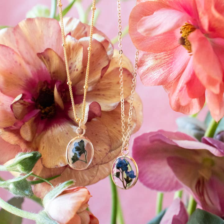 Emery and Opal – Großhandel Kette mit Anhänger/Charm – Forget Me Not Kleine Halskette3