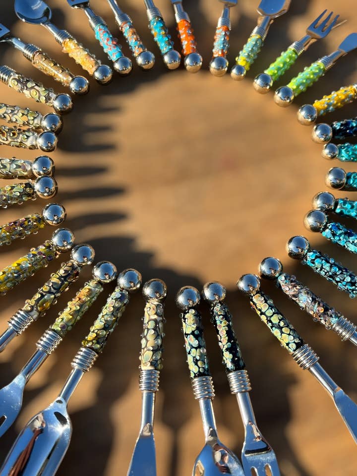 Käsestreuer, handgefertigtes, handwerkliches Fackelglas für den Großhandel von Beadables