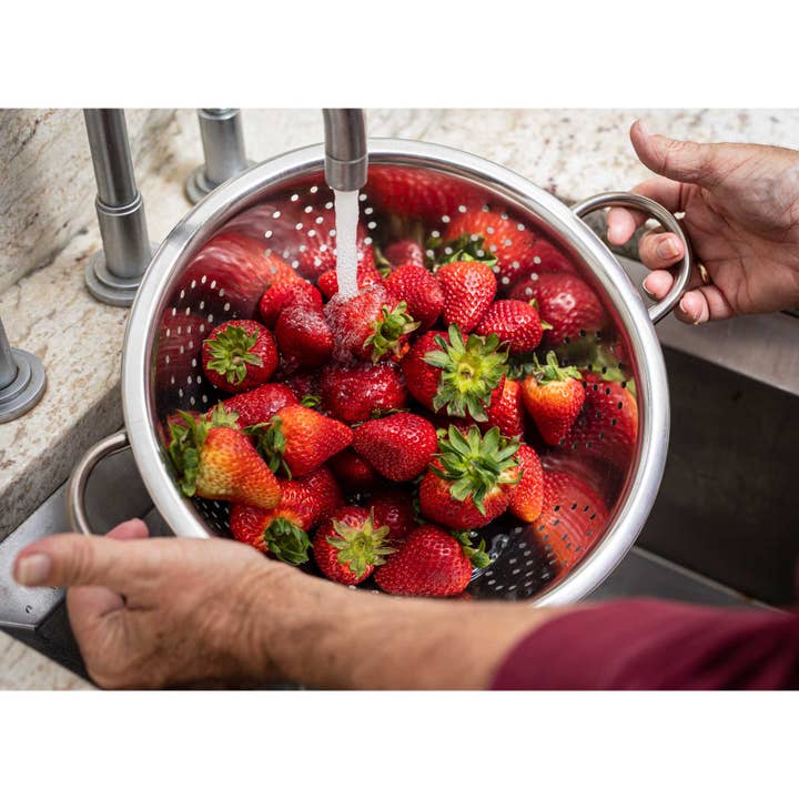 TableCraft Products Company - Wholesale Colander - 5 Qt Footed Colander with Handles5