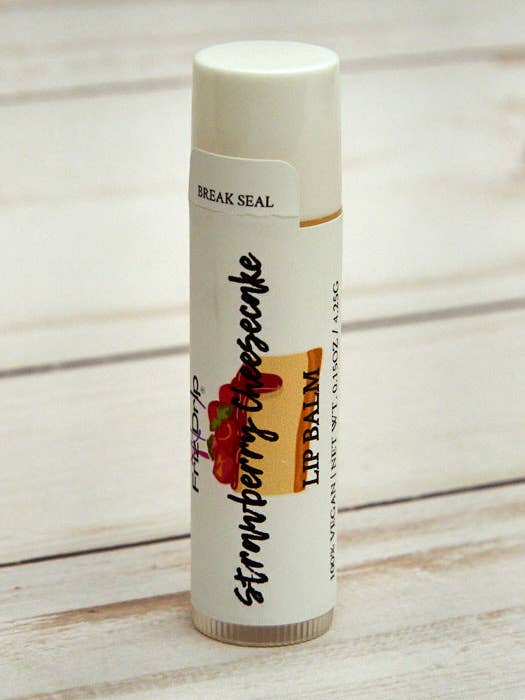 Erdbeer-Käsekuchen-Lippenbalsam für den Großhandel von Friz Drip Bath & Body