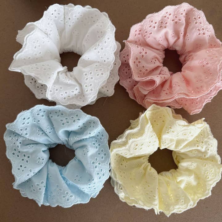 4-Layer Lace Floral Scrunchie with Strong Hold_CWAHA5520 for wholesale by ACCITY
