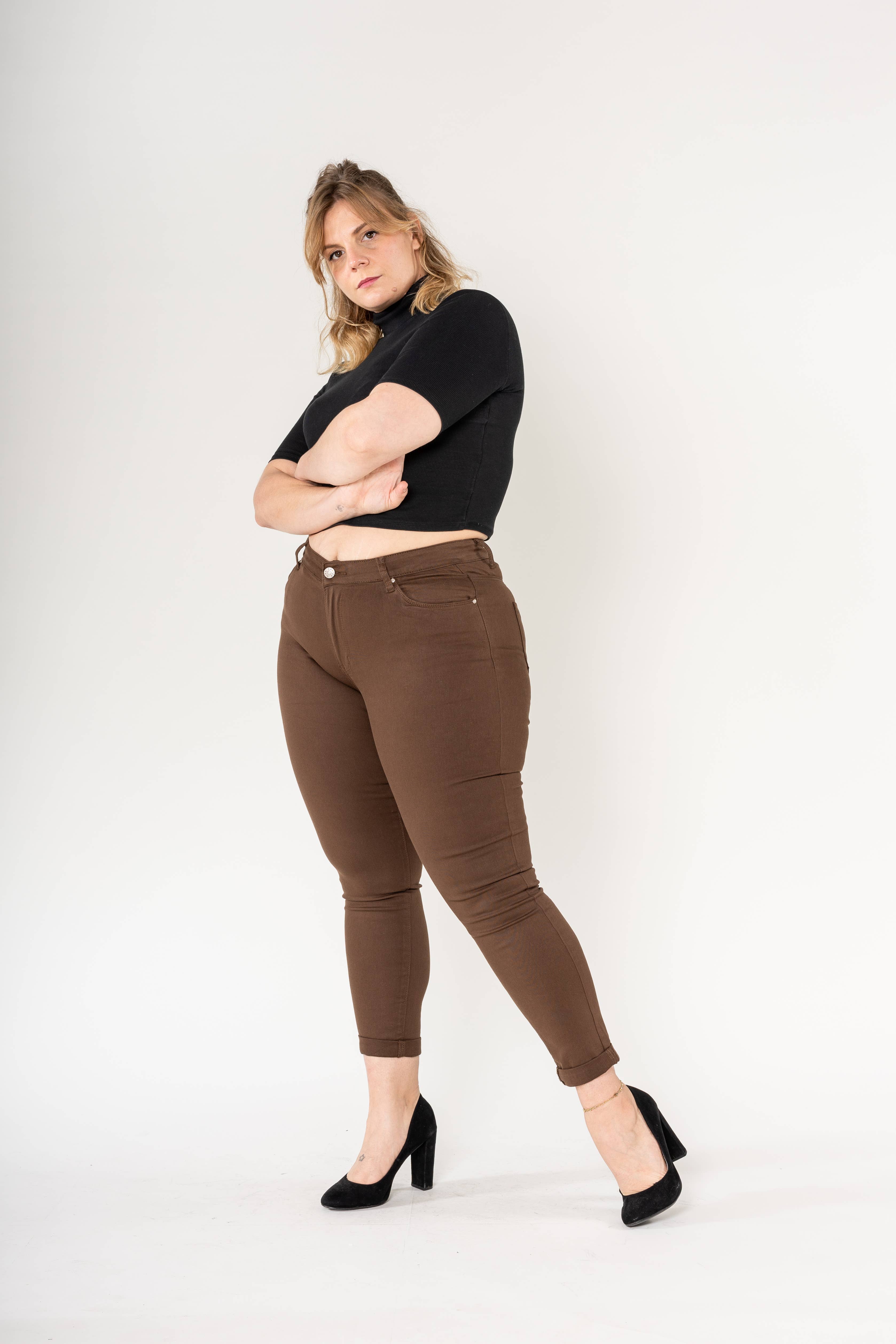 Nina Carter – Calças - Mulher por atacado – Tamanho Plus Curve Plus Tamanho Voltar ao Pescoço P199120