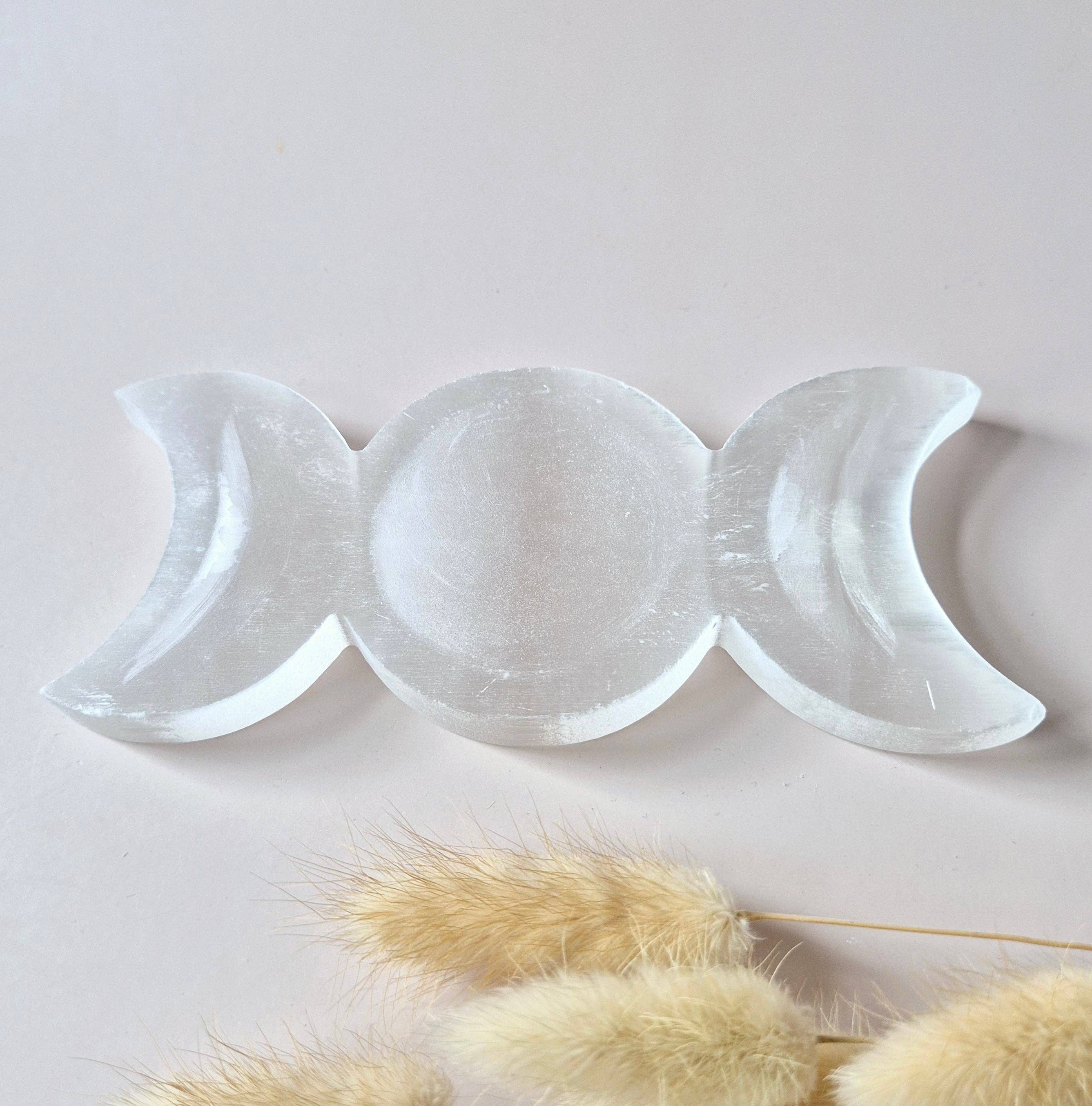 Moonlight Gemstones - Wholesale Oplaadschaal voor kristallen - Seleniet Triple Moon oplaadschaaltje 15cm – heilige vrouwelijke energie & kristallenreiniging1
