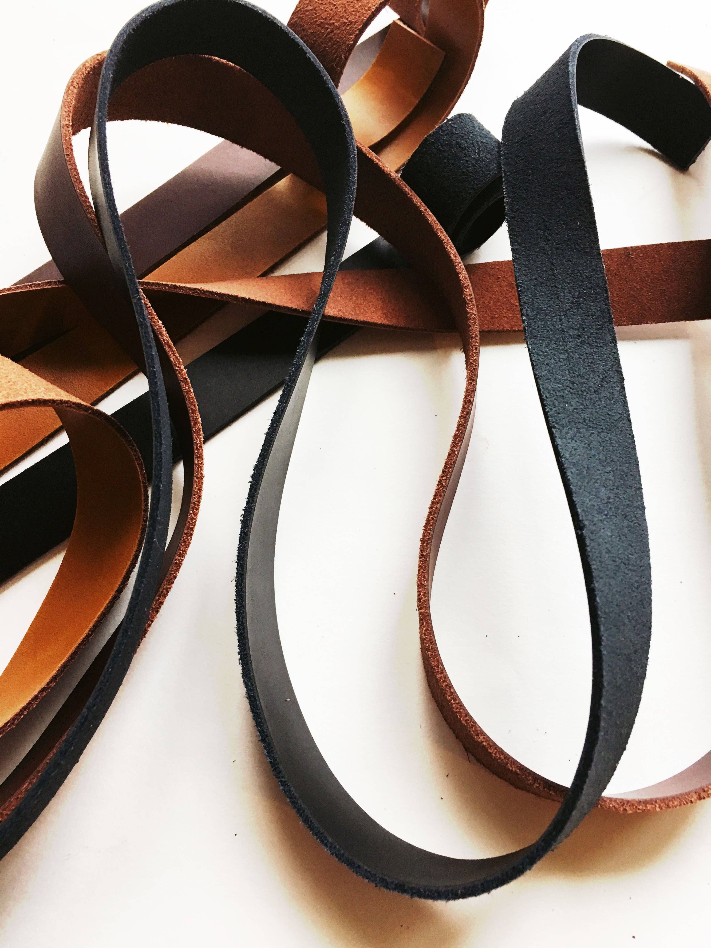 Sew Hungryhippie LLC - Wholesale Craft Supplies - Leather Strap 3/4" black16