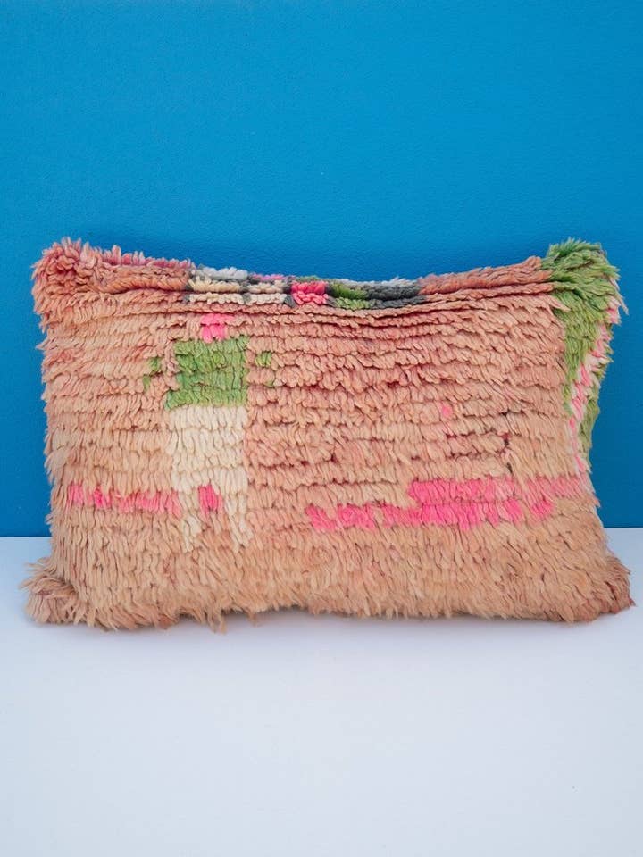 Handgemaakte Marokkaanse wollen kussen - 62 x 40 cm - Vintage Beni Mguild 8 voor wholesale door Äventyr