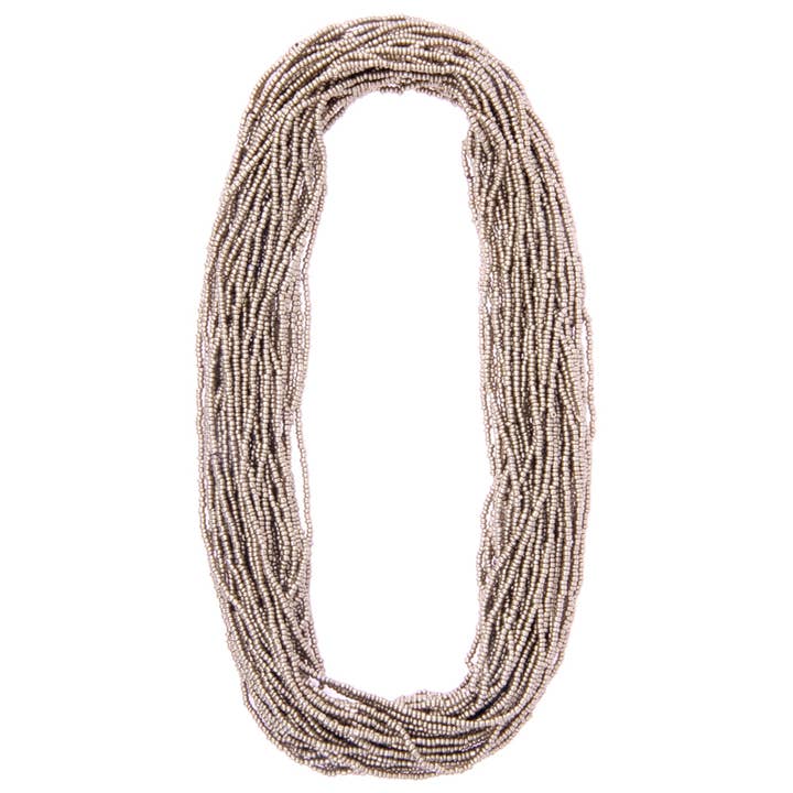 Collier à un rang, or métallisé mat, 48 po pour la vente par Erik & Mike