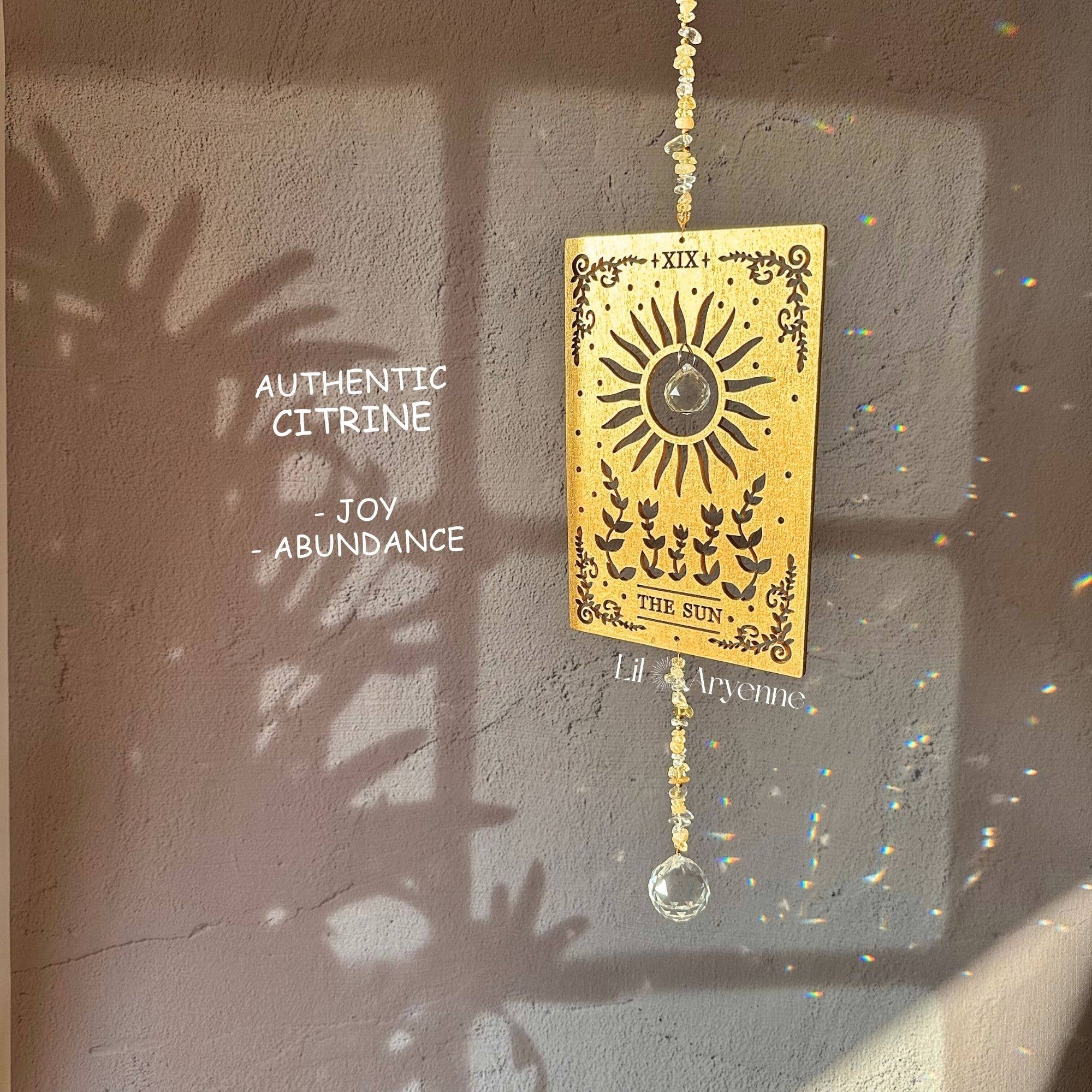 LilAryenne | Jewelry & Suncatchers – Engroshandel Solfanger – Træ Tarot Solfanger - Solkort Gave