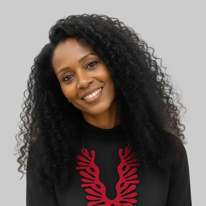 Collier Bavoir Cactus en Feutre pour la vente par TAKARA Designs