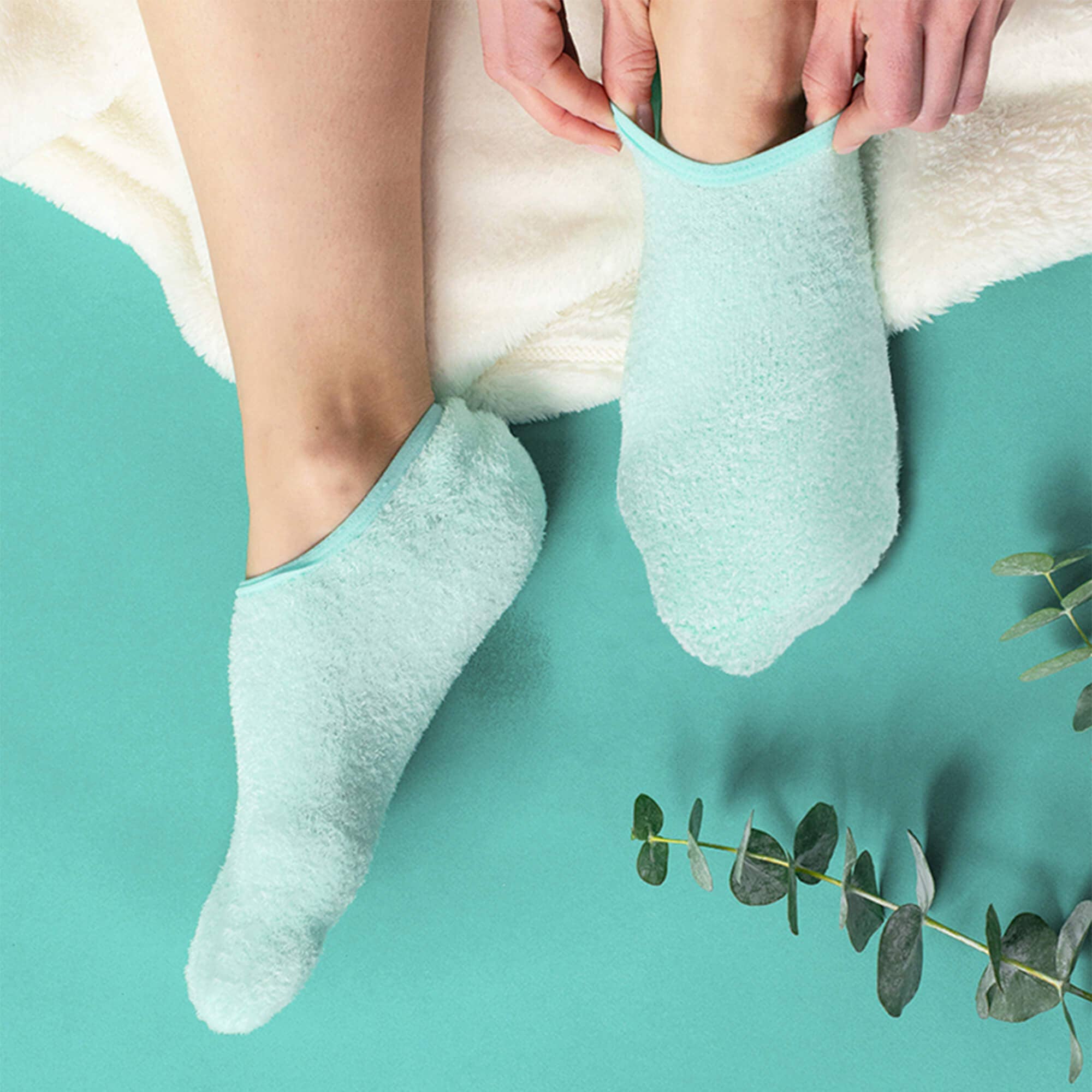 Barefoot Scientist - Wholesale Moisturizing Socks - Sleep On It | Therapeutic gel infused socks1