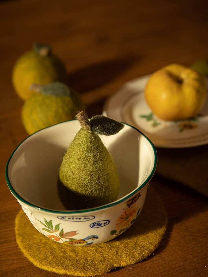 Dekorative Filzbirne (10er-Set) für den Großhandel von MUSKHANE