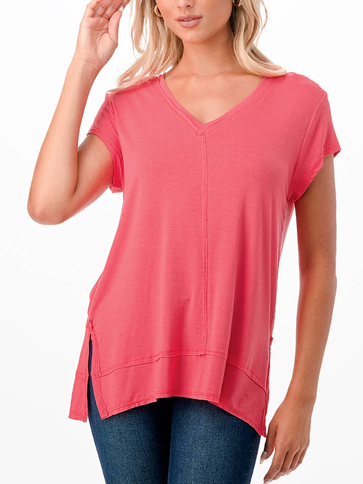 Top met V-hals en dubbellaagse stiksels - Coral voor wholesale door LA Wholesale