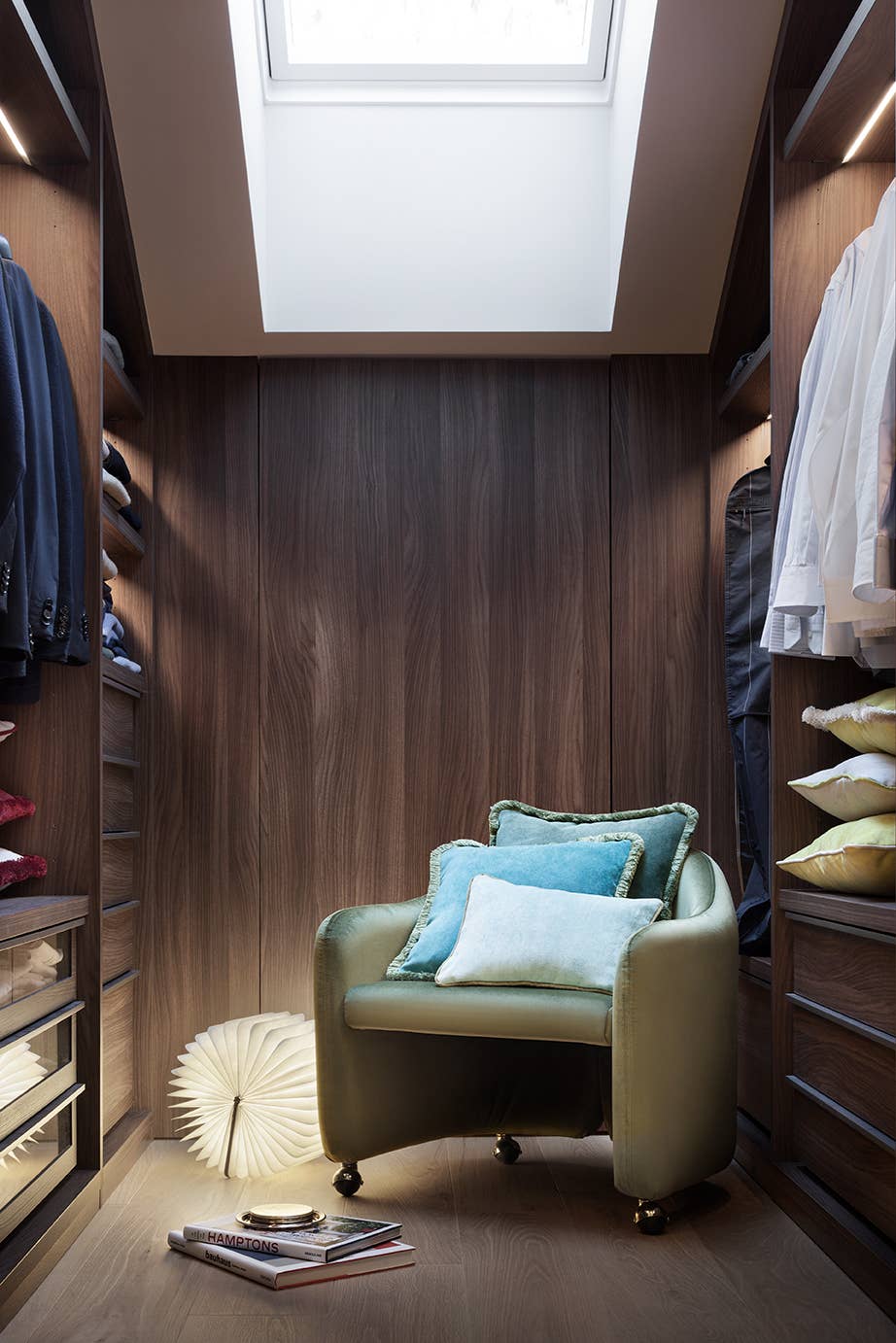 Lo Decor - Wholesale Decoratief kussen - HAPPY PILLOW fluwelen kussens met contrasterende bies1