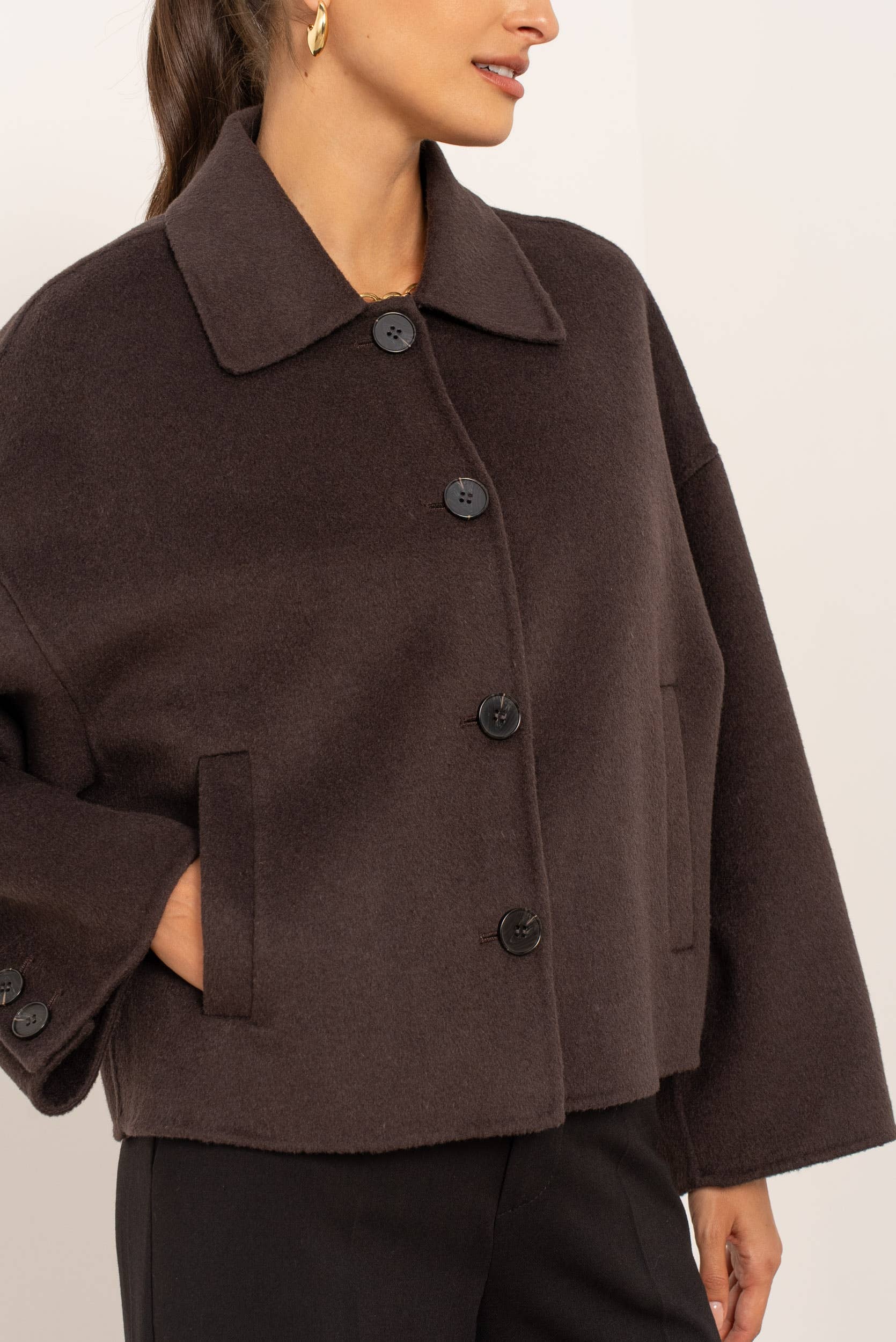 Attentif Paris - Vendita all'ingrosso Cappotto - Donna - Cappotto corto oversize artigianale in misto lana20