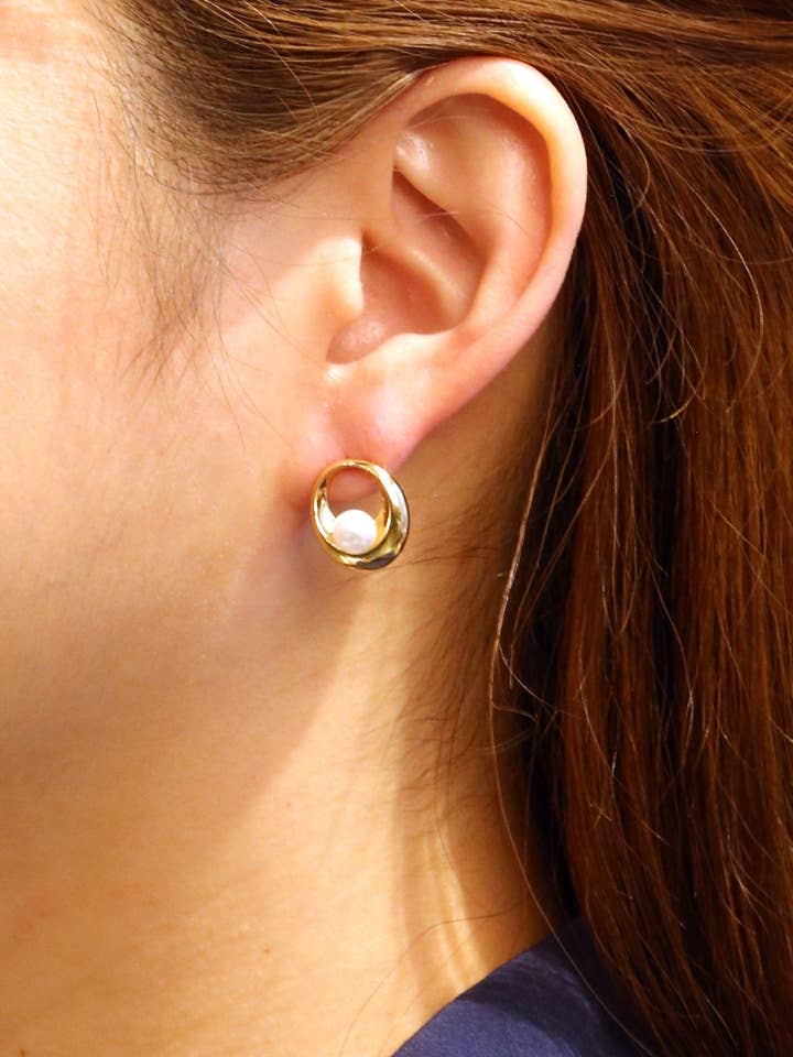 SJE310665 14K Inner Circle Pearl Post Earrings for wholesale by MiMi Wholesale