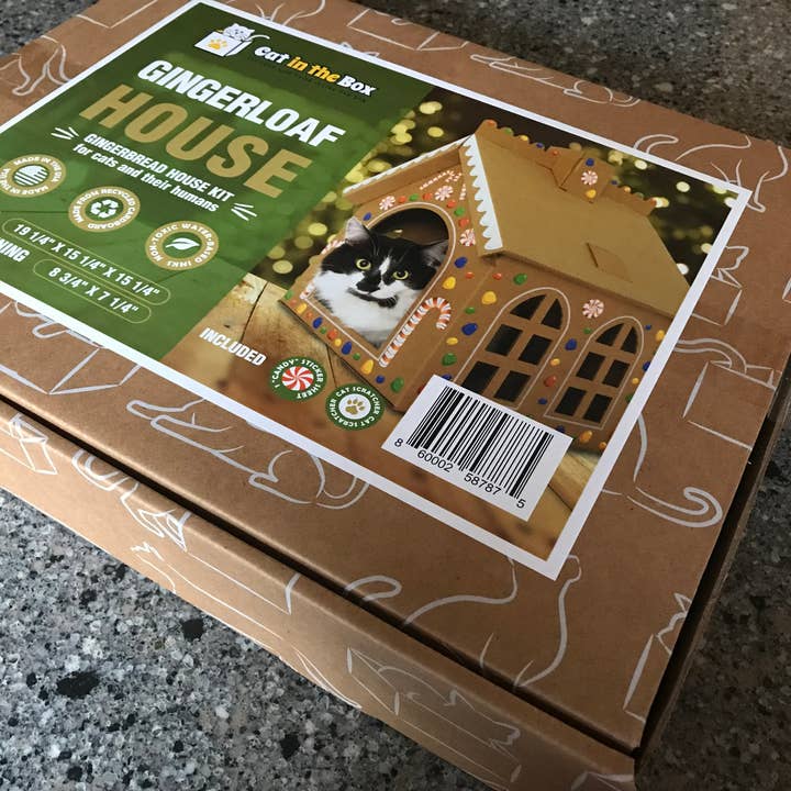Cat in the Box LLC - Vendita all'ingrosso Tiragraffi - Gatti - Casetta natalizia in cartone con pan di zenzero per gatti6
