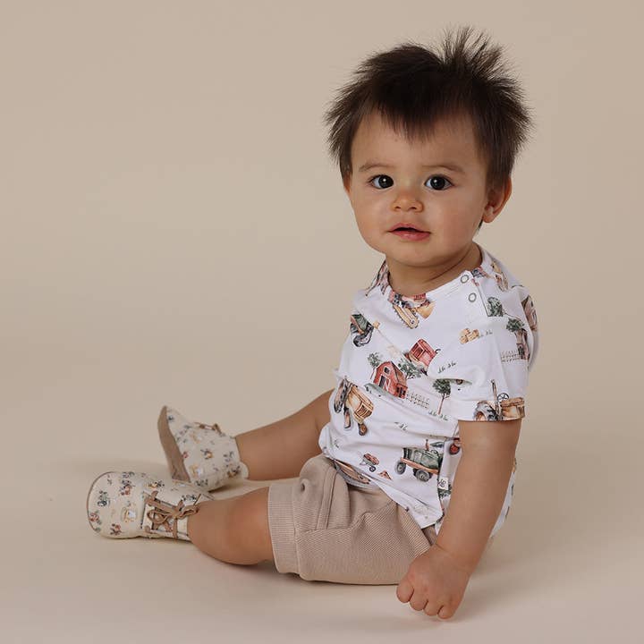 Snuggle Hunny – wholesale Cot shoes – Baby – Diggers & Tractors Lace Up Shoes