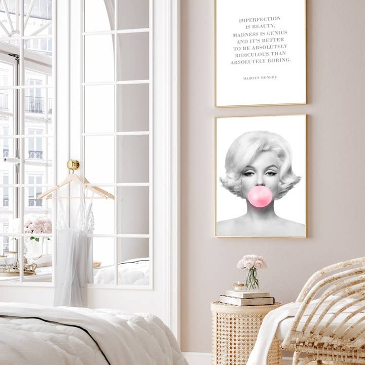 D'LUXE PRINTS - Wholesale Art Print - Marilyn Monroe Bubblegum Print1