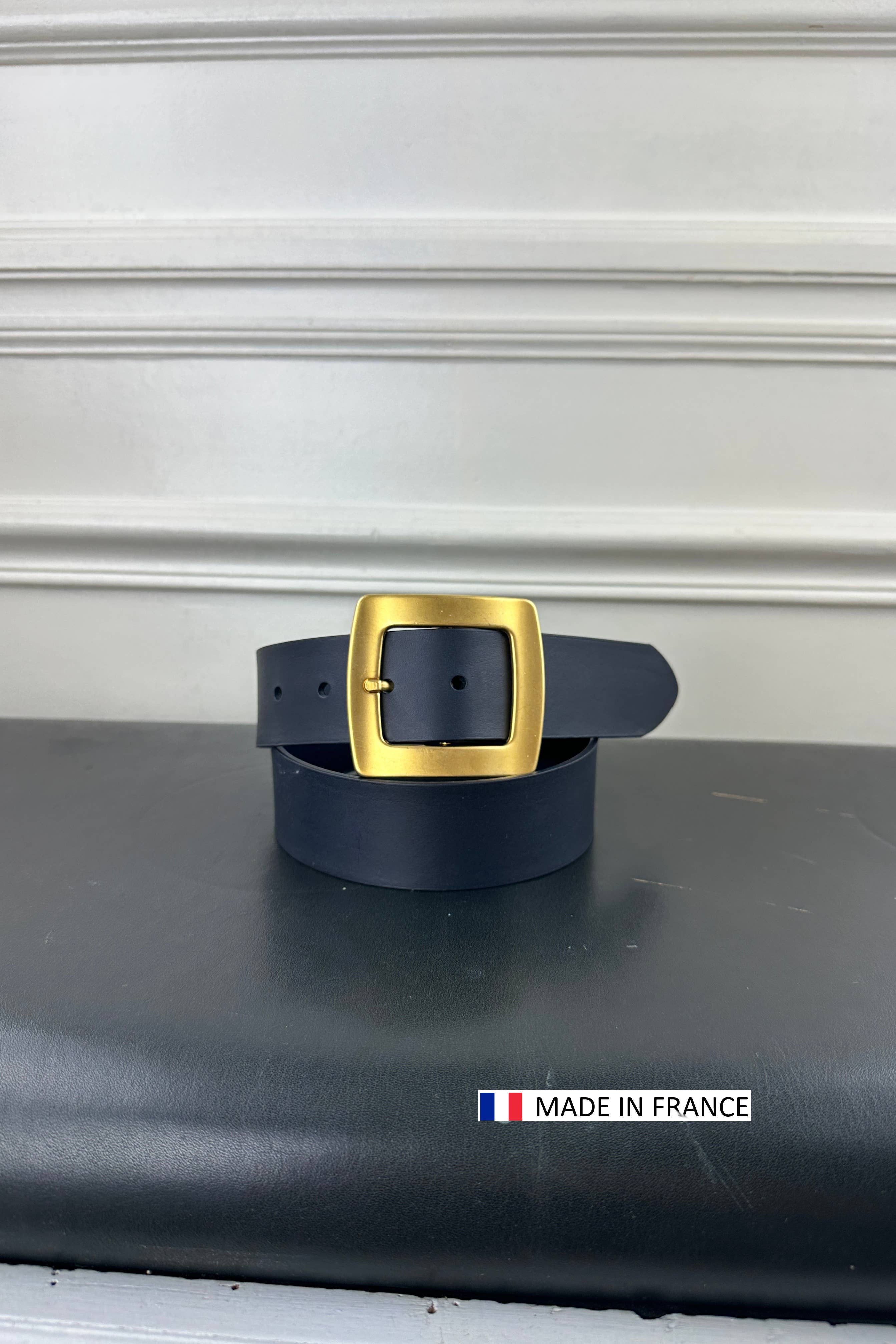 JULIA PARIS – wholesale Belt – Women's – Smooth cowhide leather belt 40mm - matte gold square buckle5