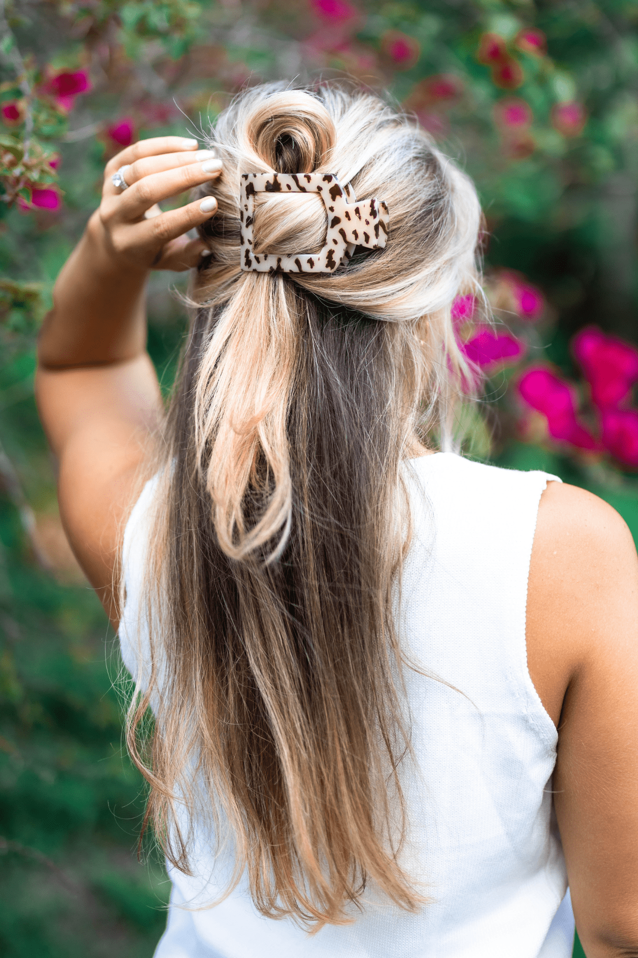 TELETIES - Wholesale Hair Clip - Women's - Square Flat Hair Clip | Large | Blonde Tortoise3