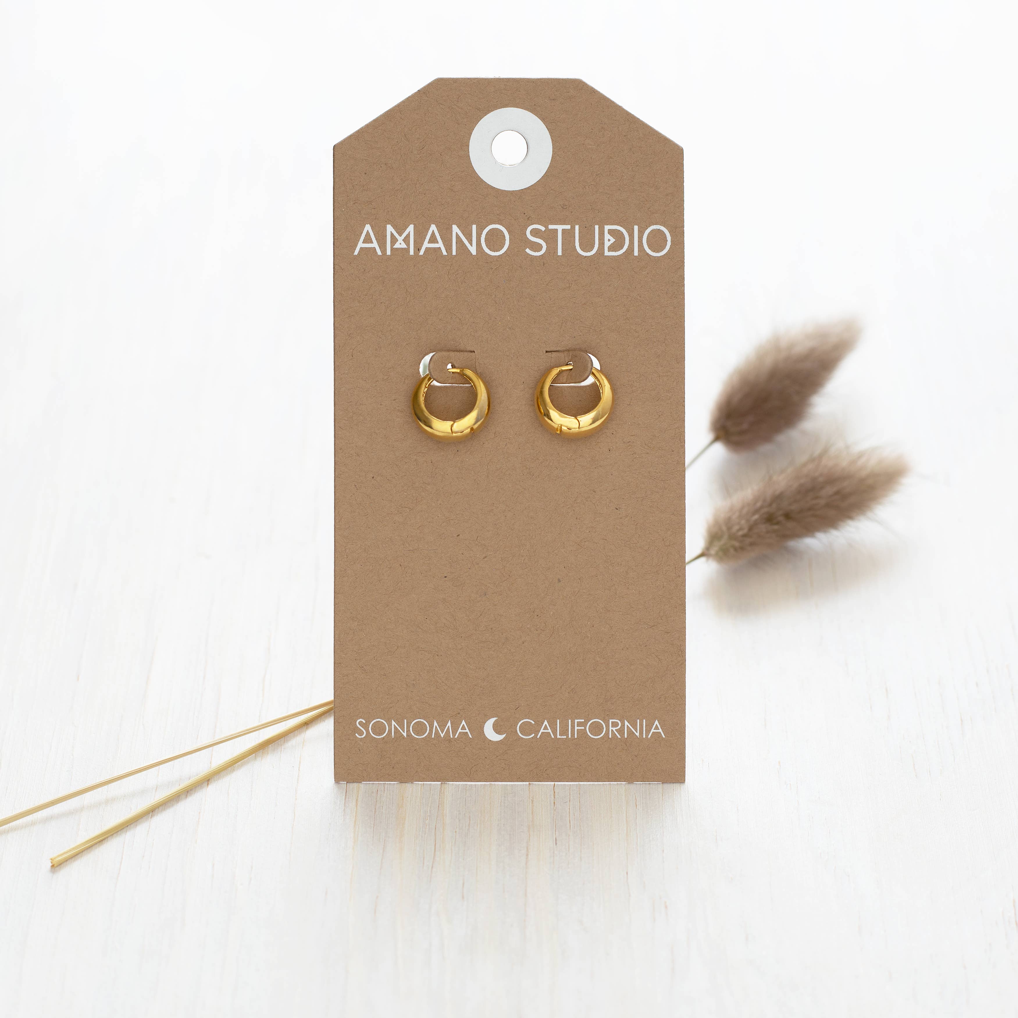 Amano Studio - Vente Petits anneaux - Sofia Huggie Hoops2