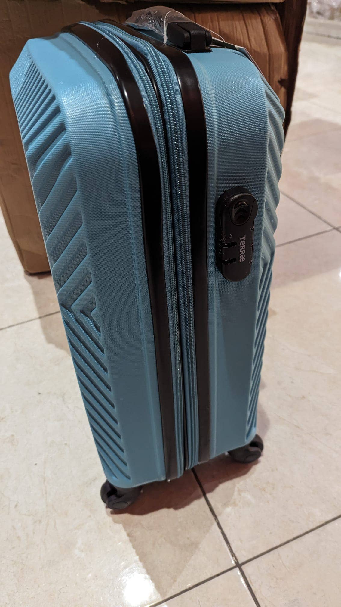 MIA LAROUGE - Vendita all'ingrosso Valigie - Valigie da cabina espandibili con doppia cerniera1