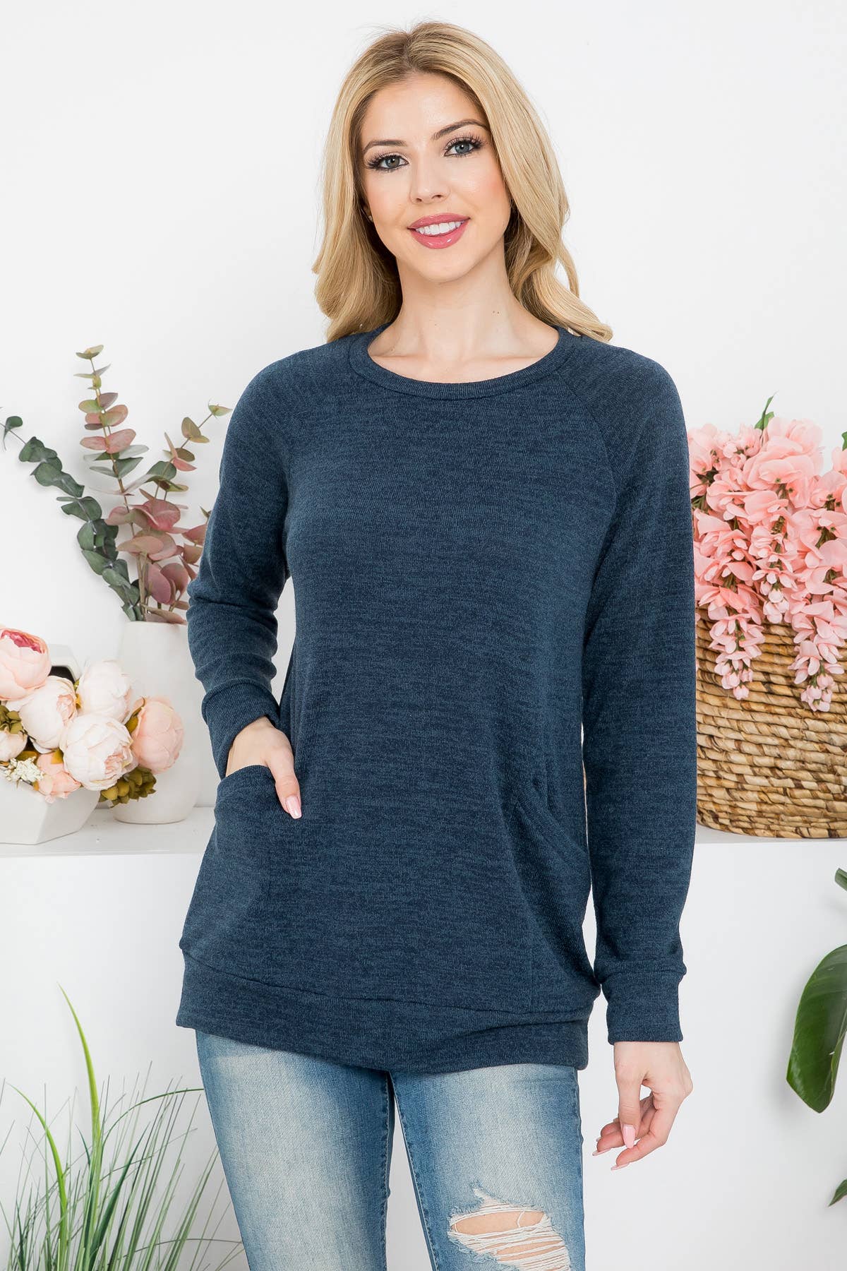 You & Me - Vente Haut en maille – femme - HAUT À MANCHES LONGUES EN TRICOT EN V YMT20078V50