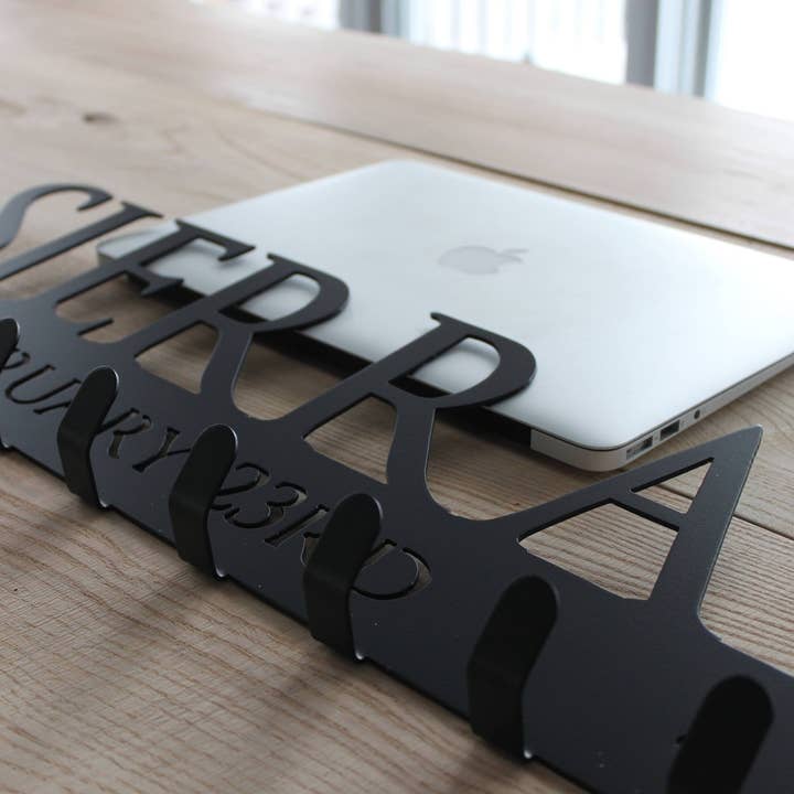 Feddes Fabrications – Großhandel Wandhaken – Medaillenaufhänger1