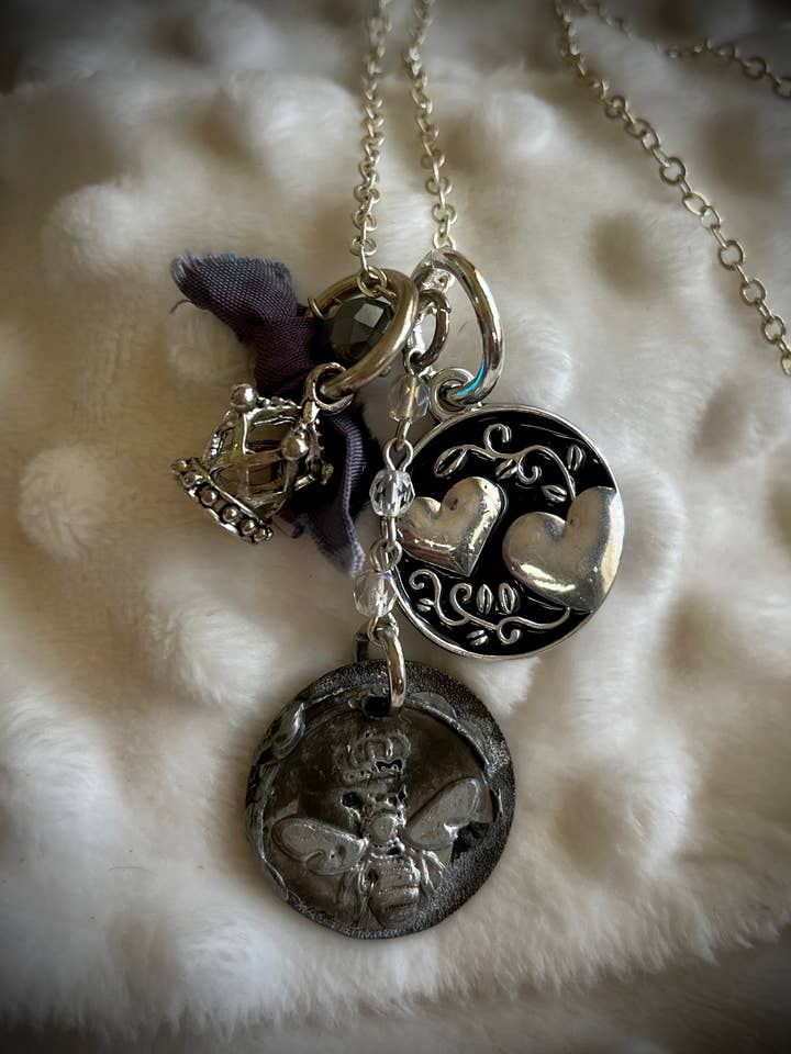 Søster Halskæde for engroshandel hos Catie Raymond Designs