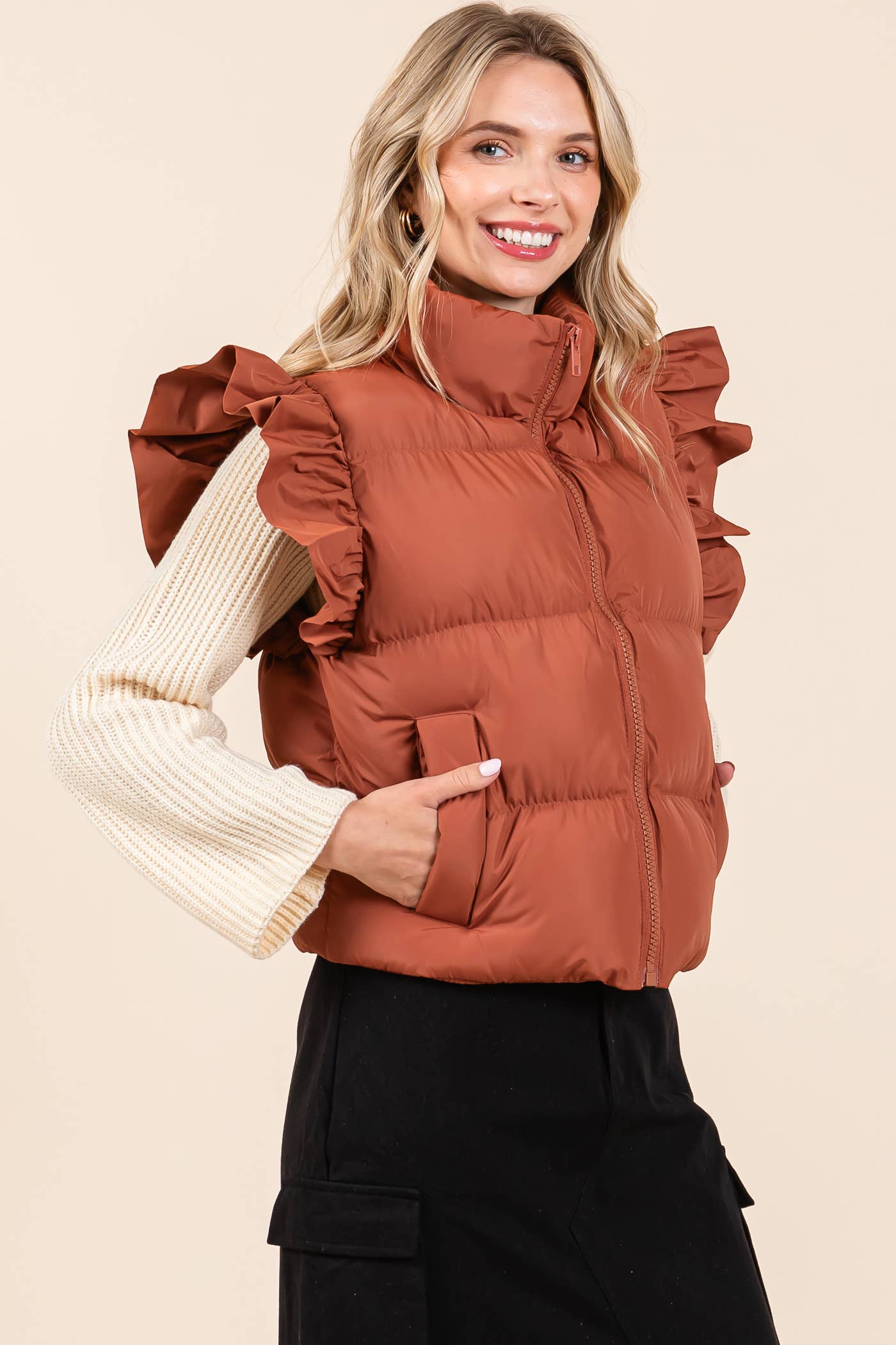 GeeGee x Lovelo - Wholesale Outerwear Vest - Women's - Plus Ruffled Sleeve Puffer Vest, MJ4501PL1