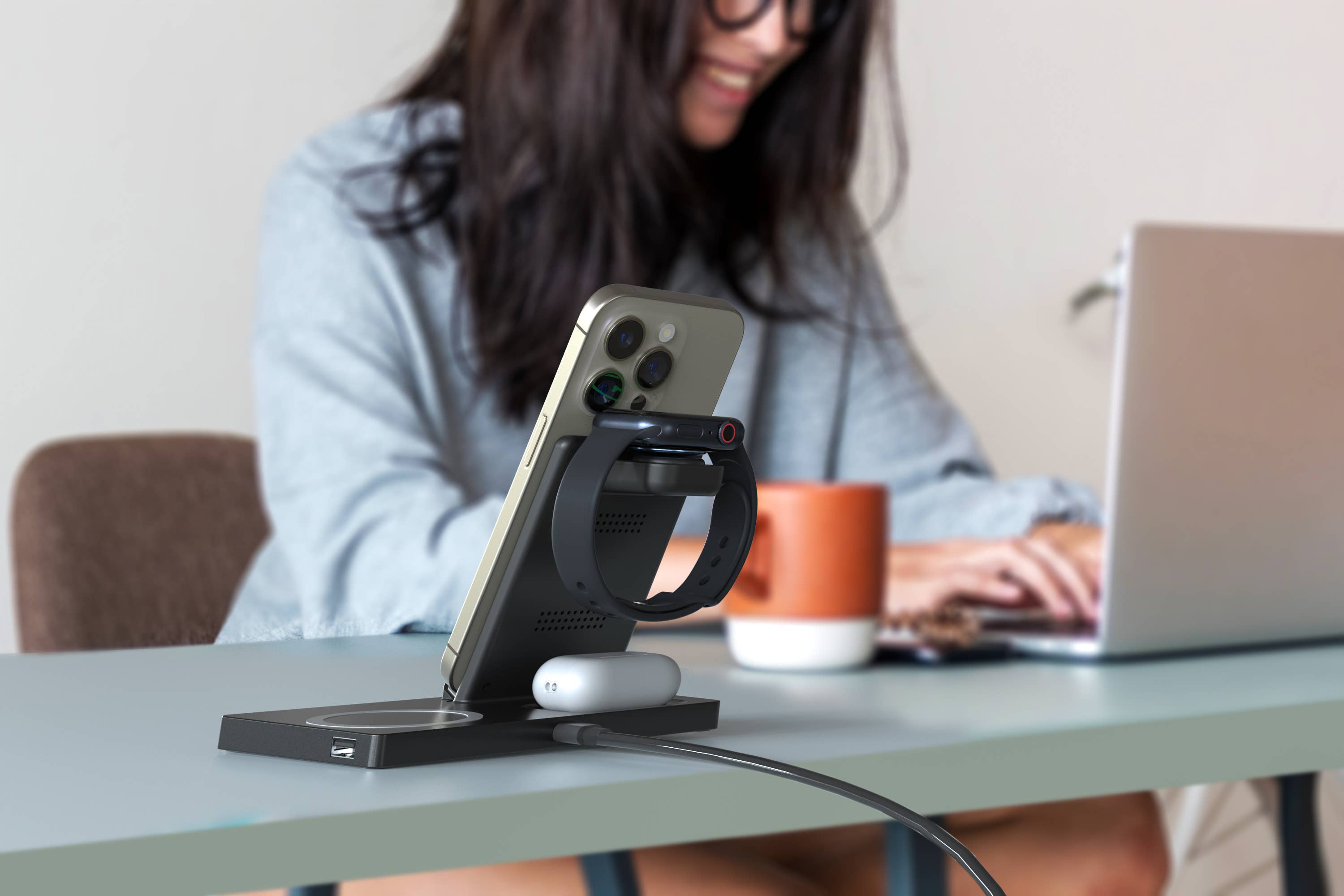 LAX Gadgets - Wholesale Charging Dock - 5in1 Wireless Charging Stand for Phones/AirPods Retail Pack5