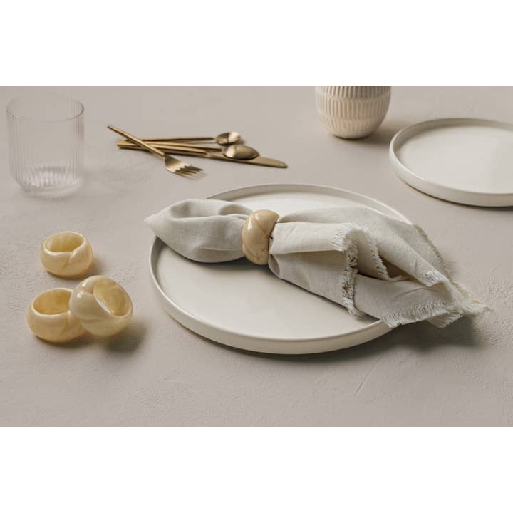 Danica Brands - Wholesale Napkin ring - Heirloom Ivory Resin Napkin Ring Set of 41