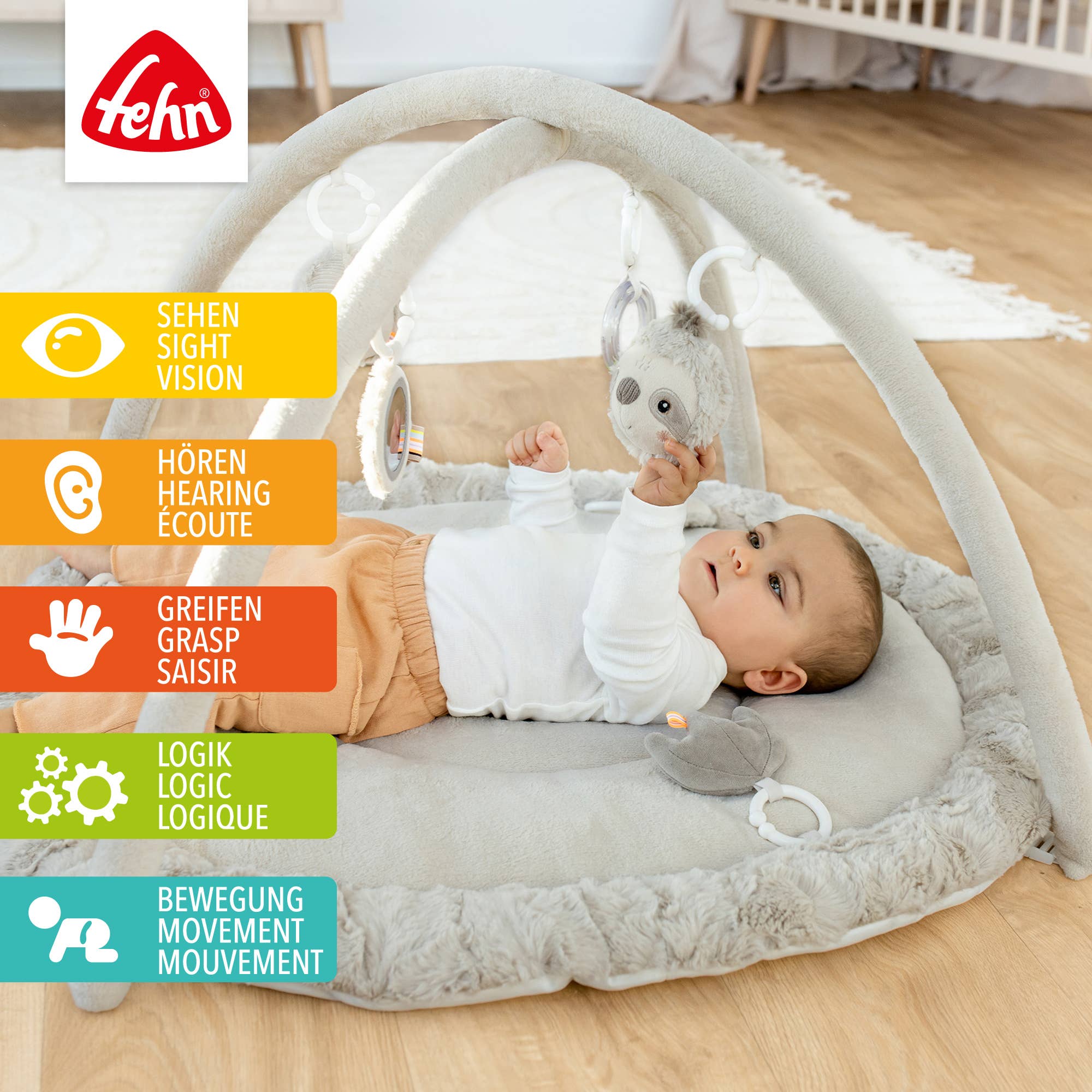 Fehn – Großhandel Spielmatte – Kind & Baby – 3-D-Activity-Decke Faultier - Spielbogen mit Spielzeugen1