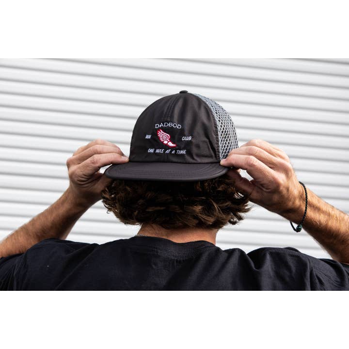 Dadbod løbeatletisk hat V.2 for engroshandel hos Dadbod Apparel