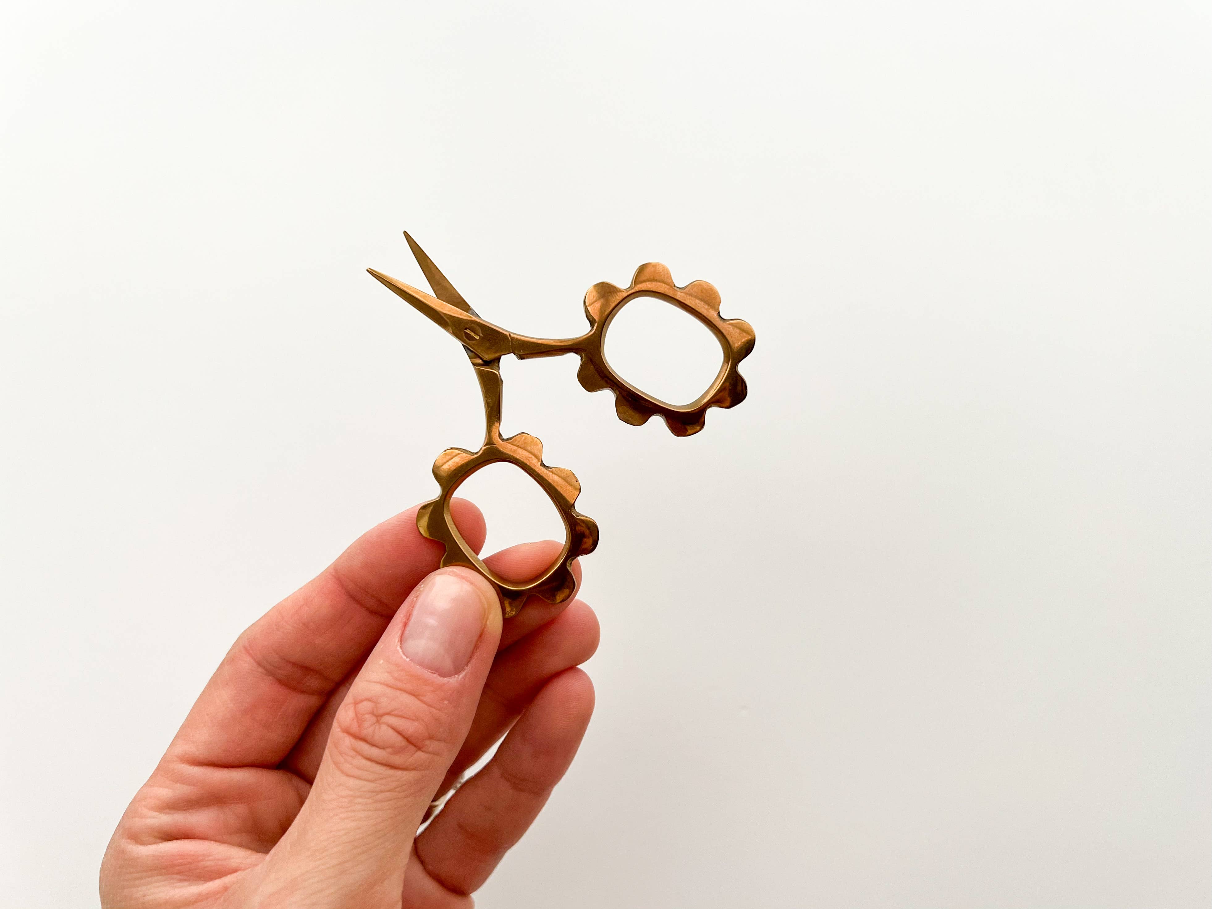 Matryoshka Doll Shop - Wholesale Scissors - Small flower scissors, tiny needlecraft scissors9