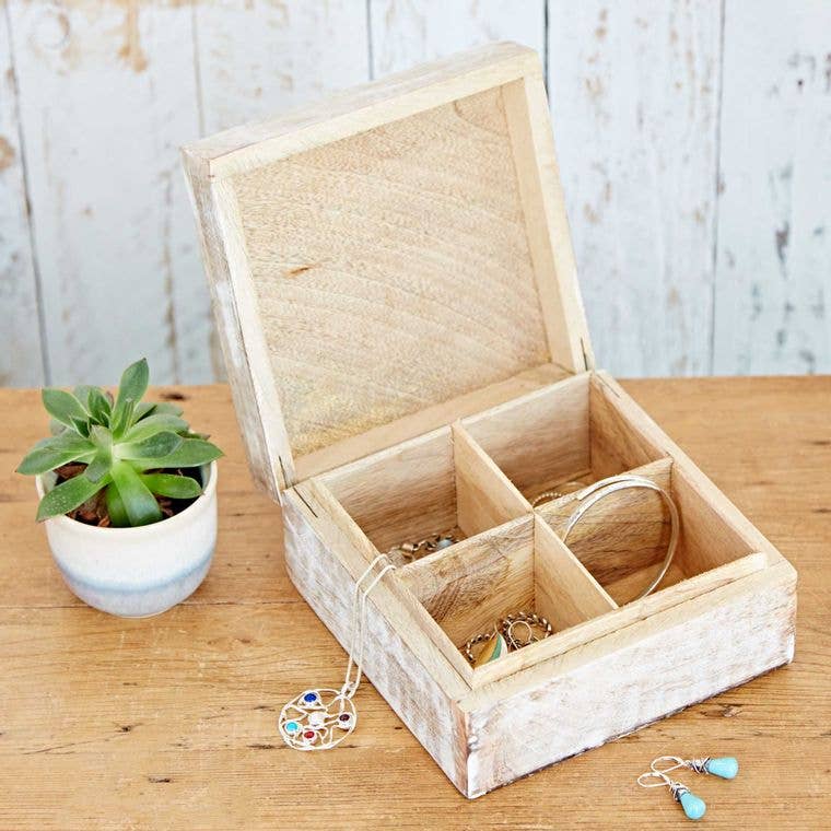 The Paper High Gift Company Limited – wholesale Decorative box – Handcarved Wooden Leaf Design Box - Handmade2