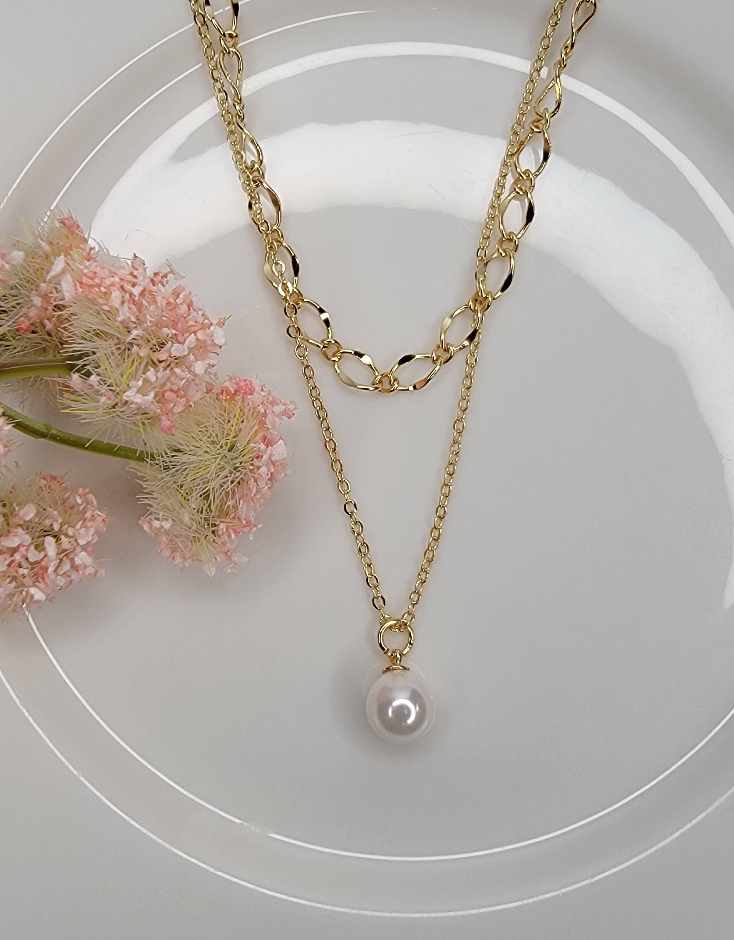 BETTYOH INC – Engroshandel Halskæde med vedhæng – DOBBELT KÆDE HALSKÆDE.