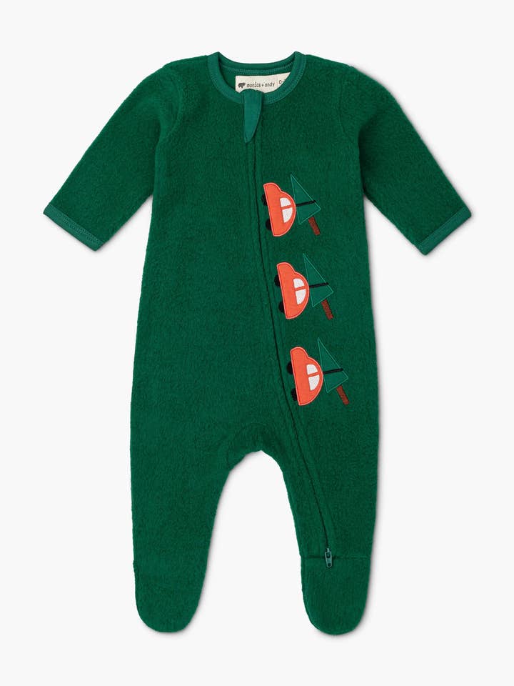 Une pièce à fermeture éclair en polaire. Bringing Home the Christmas Tree pour la vente par Monica + Andy