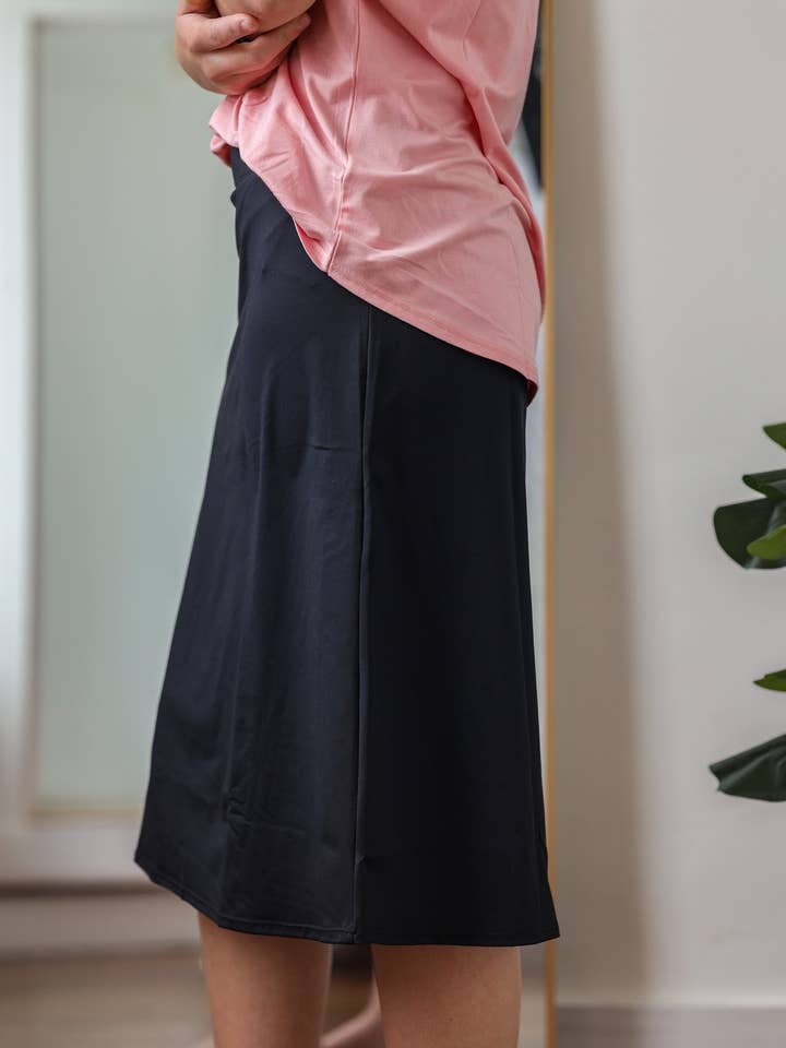 Ada Faye - Wholesale Athletic Skirt - Women's - Ada Faye WW Swim/Athletic Skirt - Black