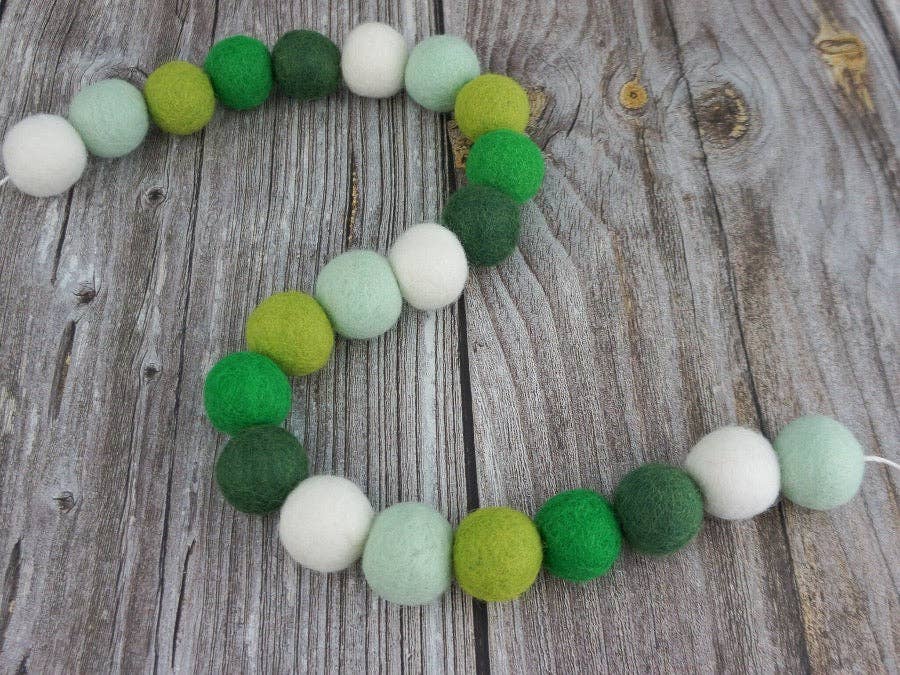 AKUKU – wholesale Bunting/garland – Green & Seafoam Pom Pom Garland0