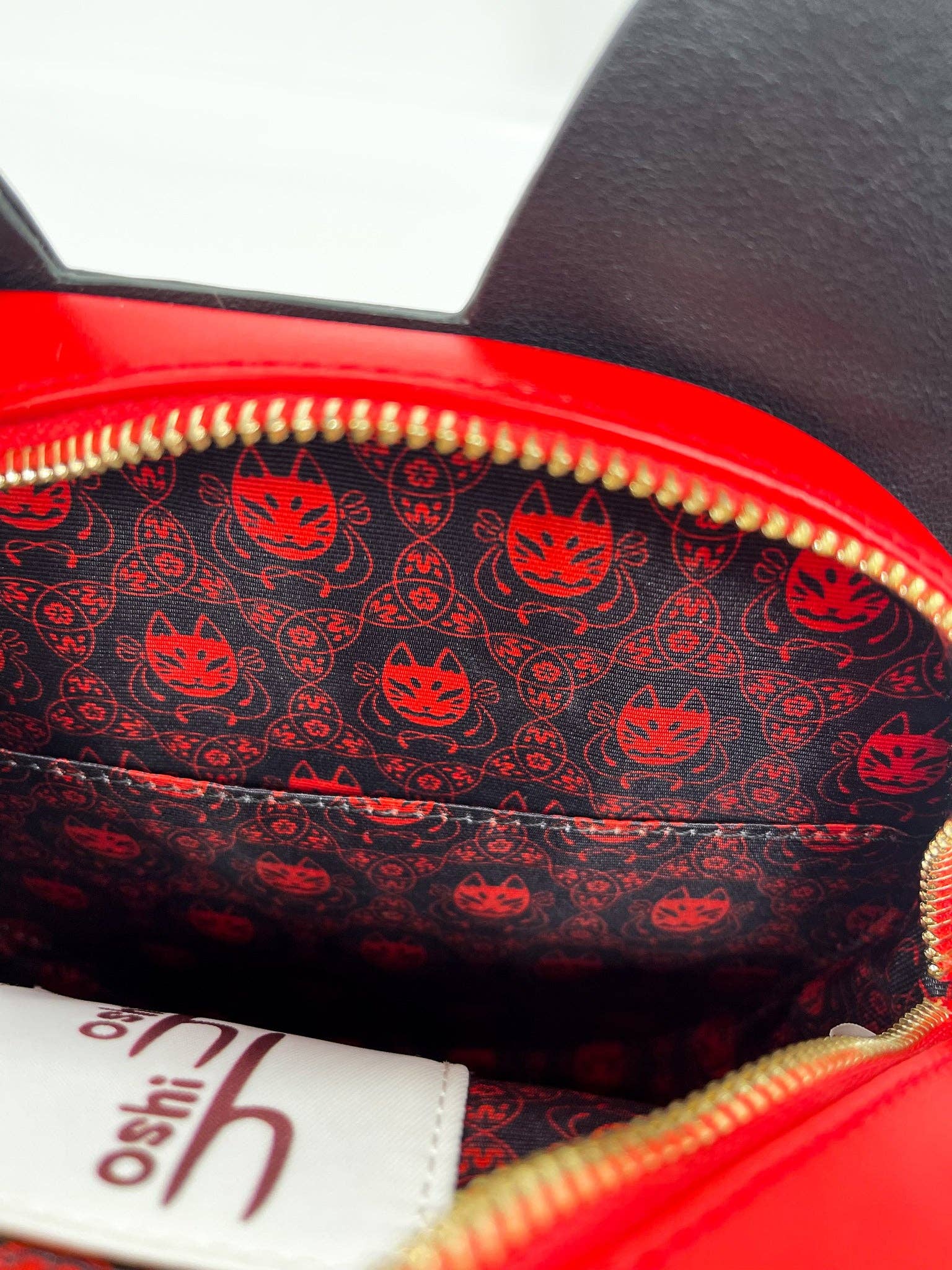 Yoshi Yoshitani LLC - Wholesale Crossbody Bag - Women's - Kitsune Convertible Bag : White9